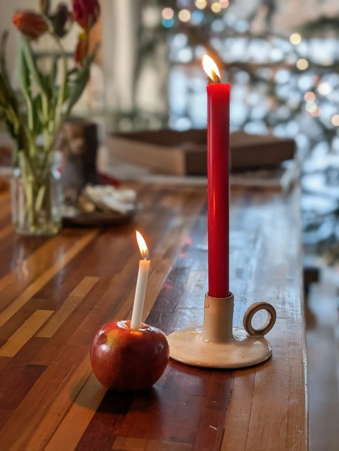 One of the greatest benefits of making my own schedule is being able to take time to be with my family around the holidays.  I am still finishing a few orders (mugs are coming @billingsfarm and @cloudlandfarm!) but in a few days I'll be in total Chri