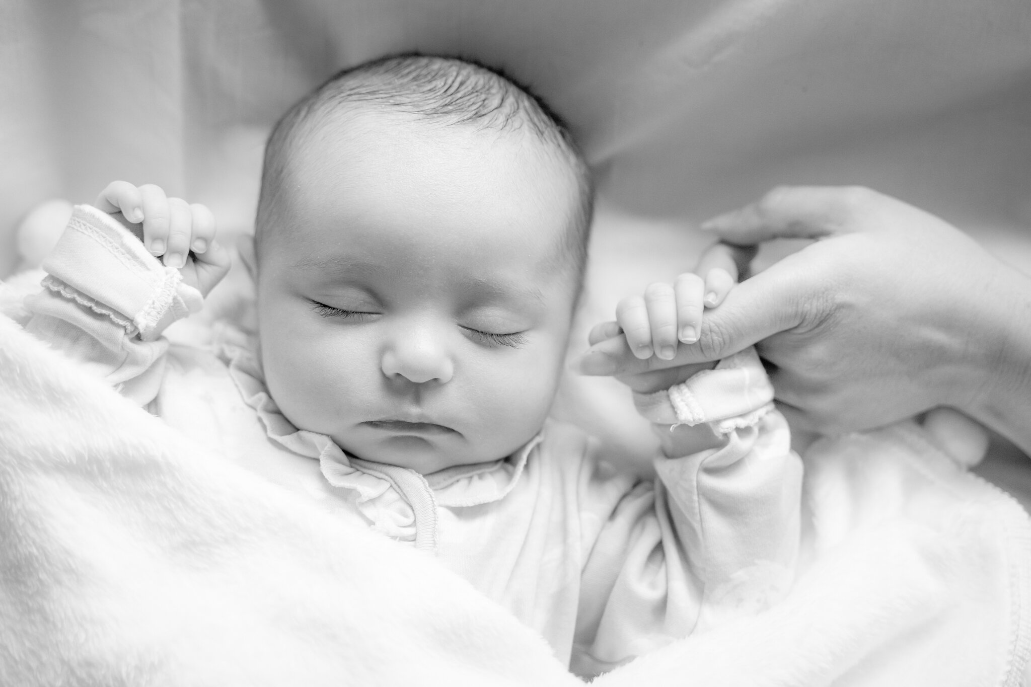 Leah, New Born Photography, South East London — Rosie Marks Photography