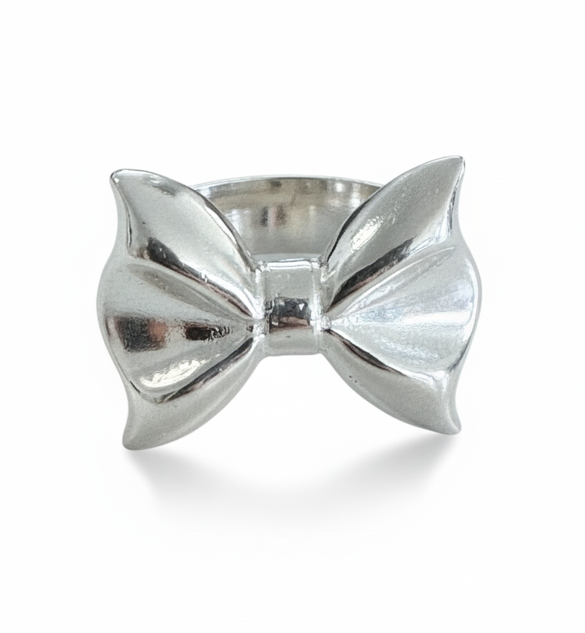 1 medium bow ring.png