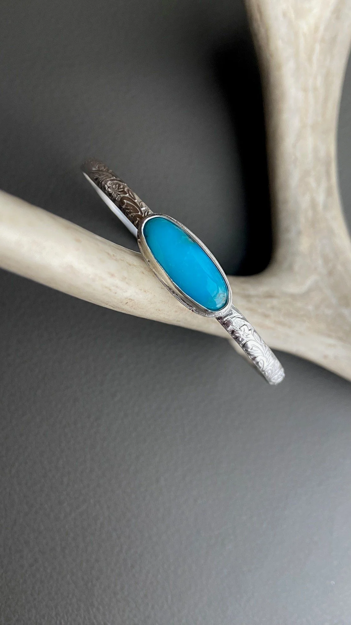 dailyadorn kingman brac.jpg