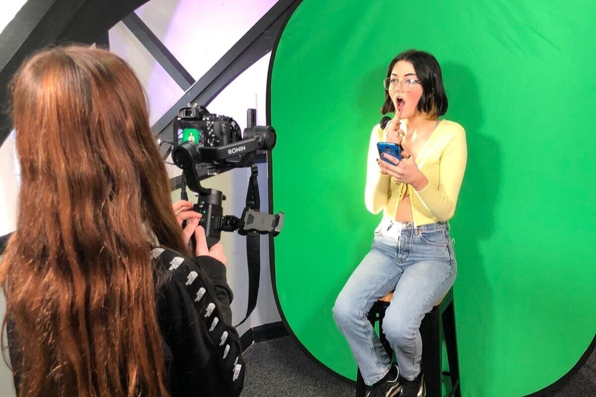 Imogen Singing Amver Filming.jpeg