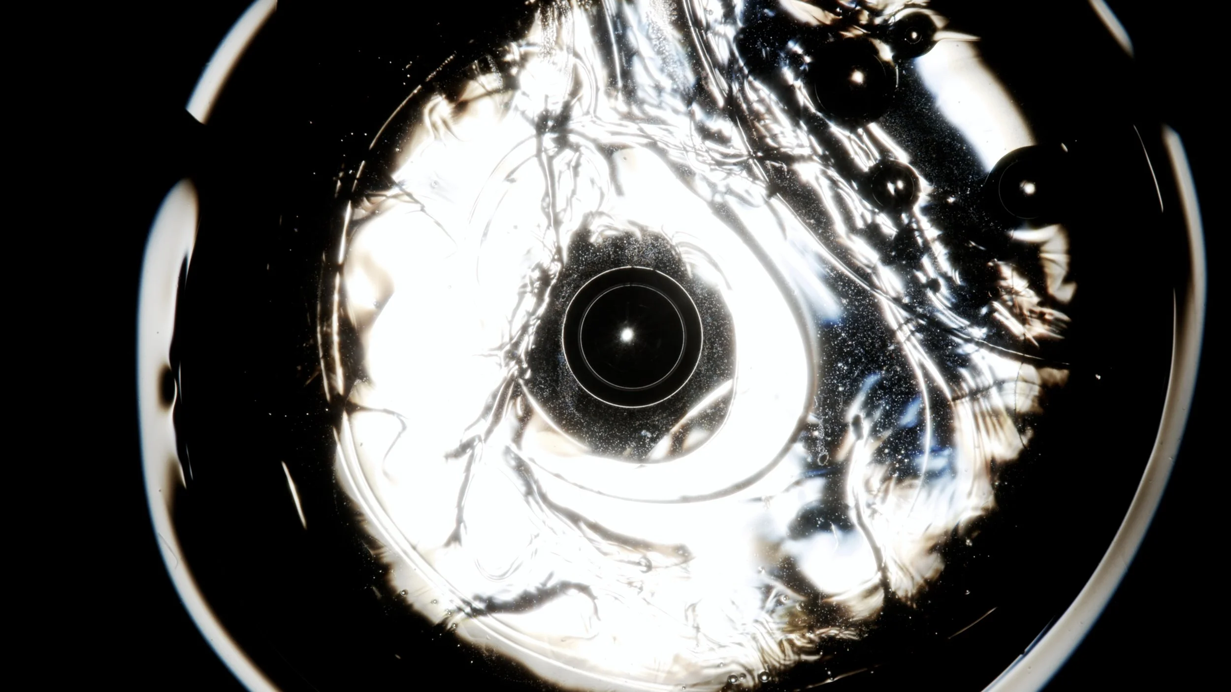 Cosmonautica _4K_EXT.00_00_27_05.Still052.jpg