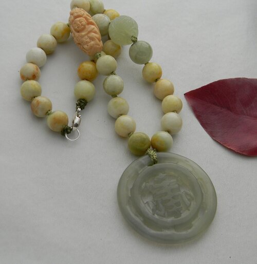 Vintage Jade Hand Knotted Necklace