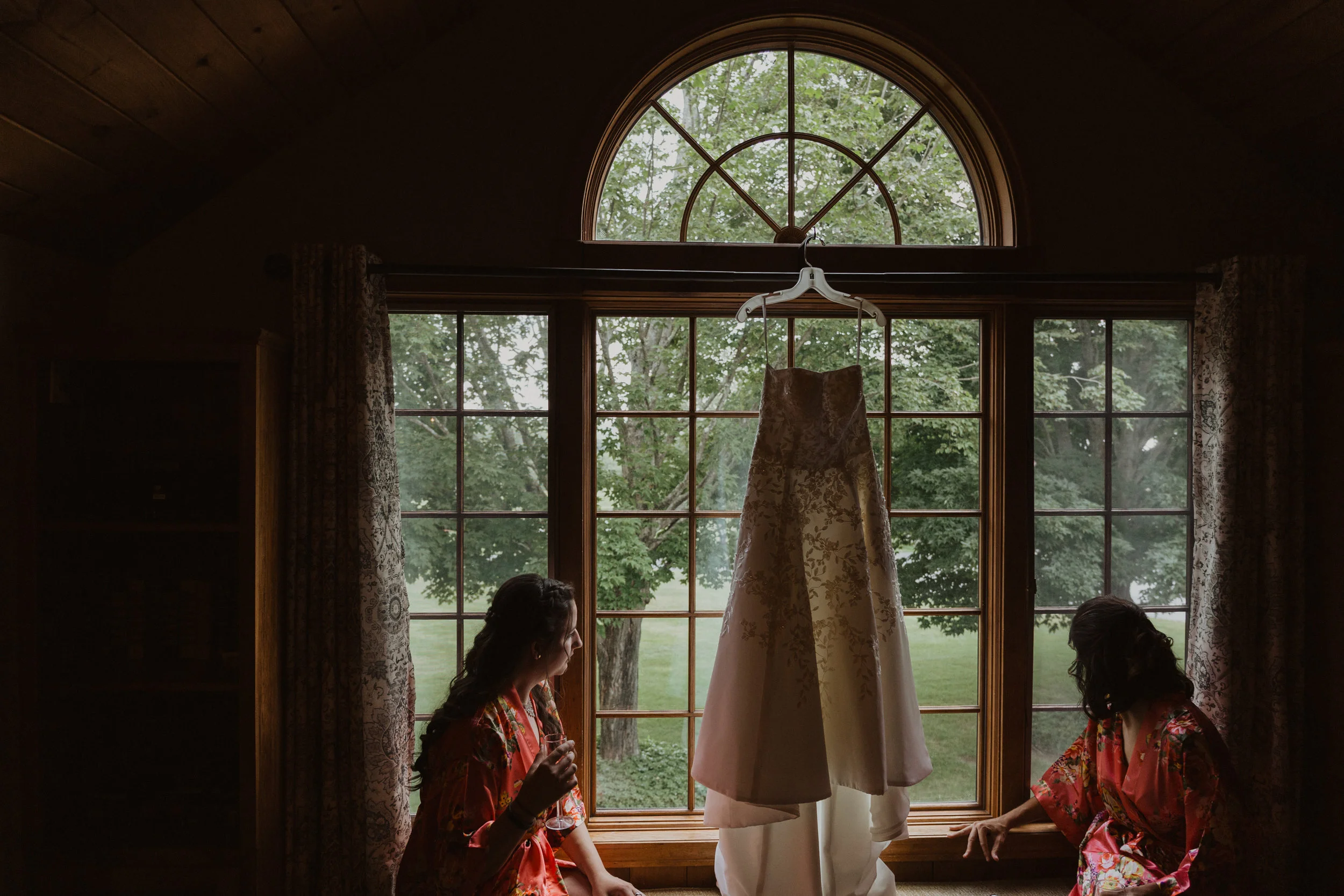 Zukas Hilltop Barn Hayes Baker Photography Eva Rob S