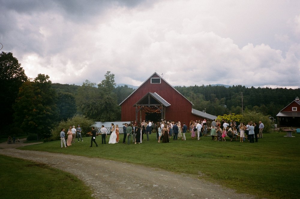 Ada+Chris_BlissRidgeFarm-35.jpg