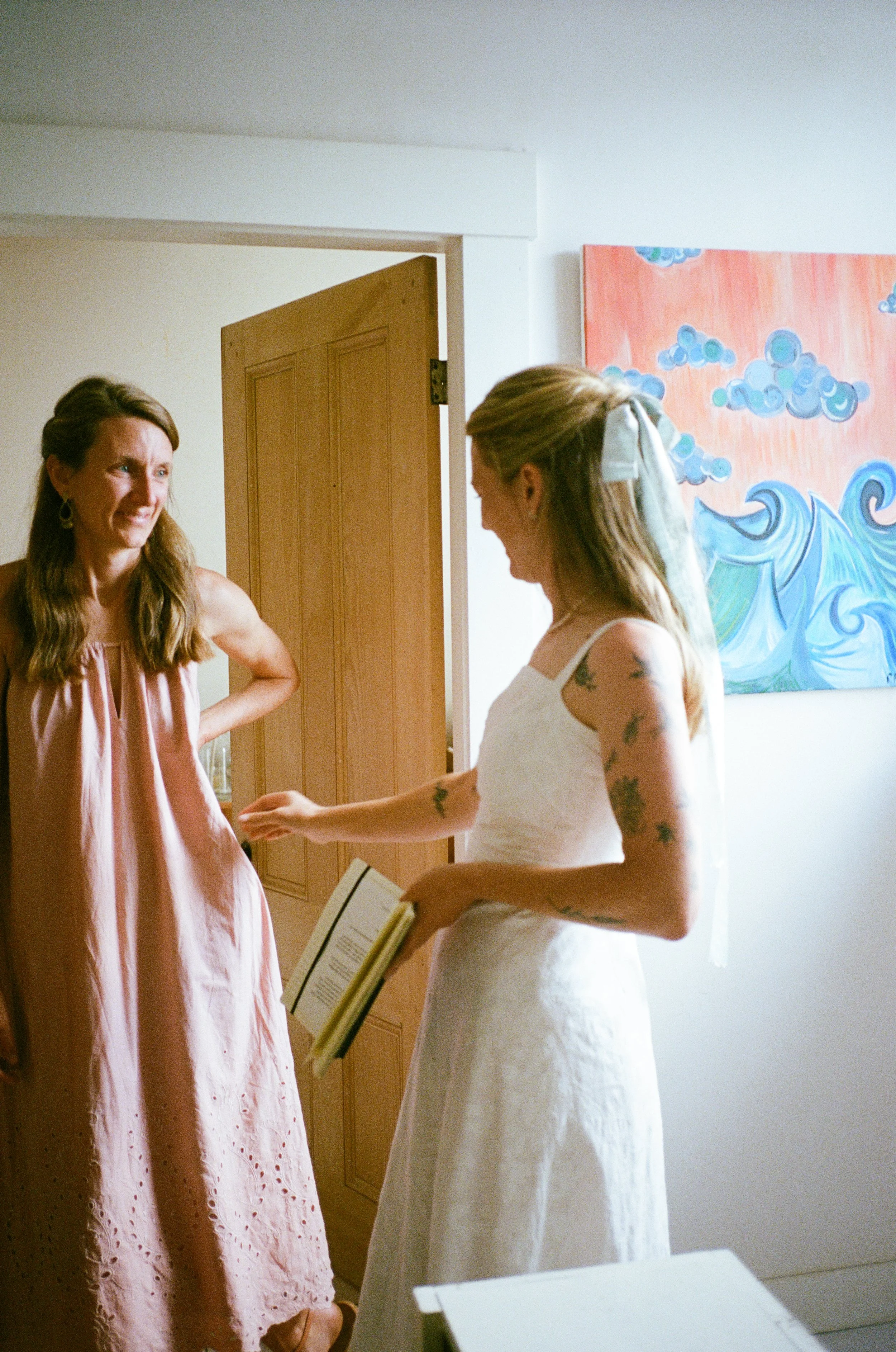 0020_Katie&IzzyPreview.jpg