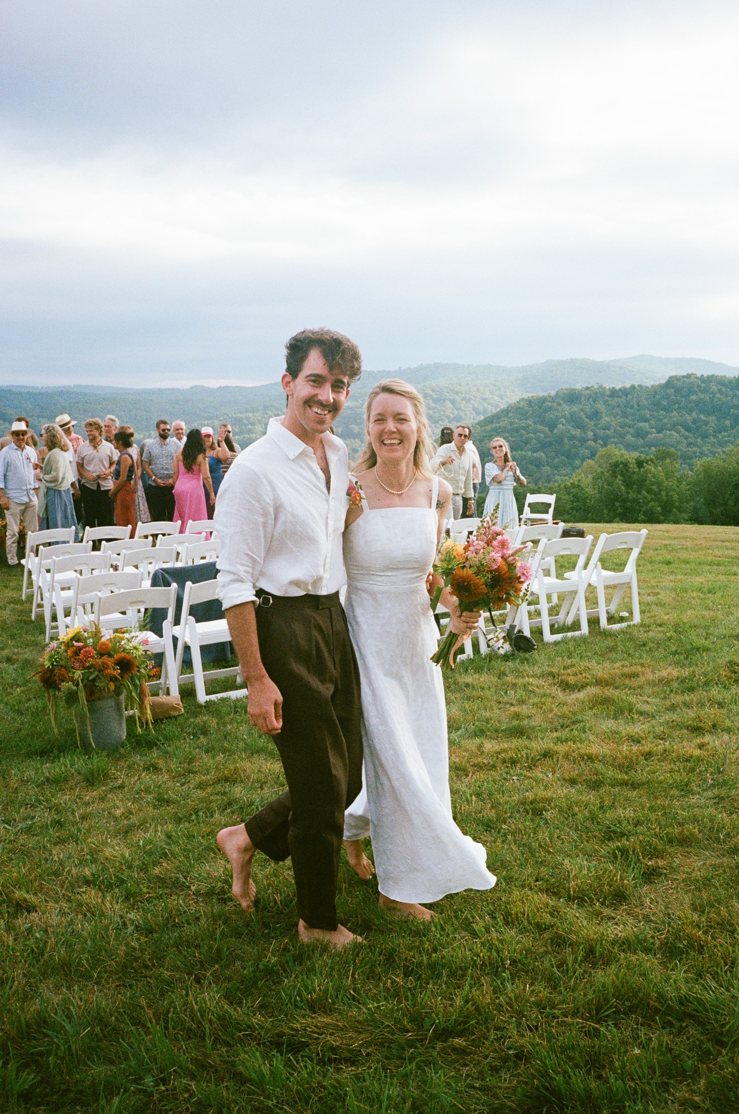 0050_Katie&IzzyPreview.jpg