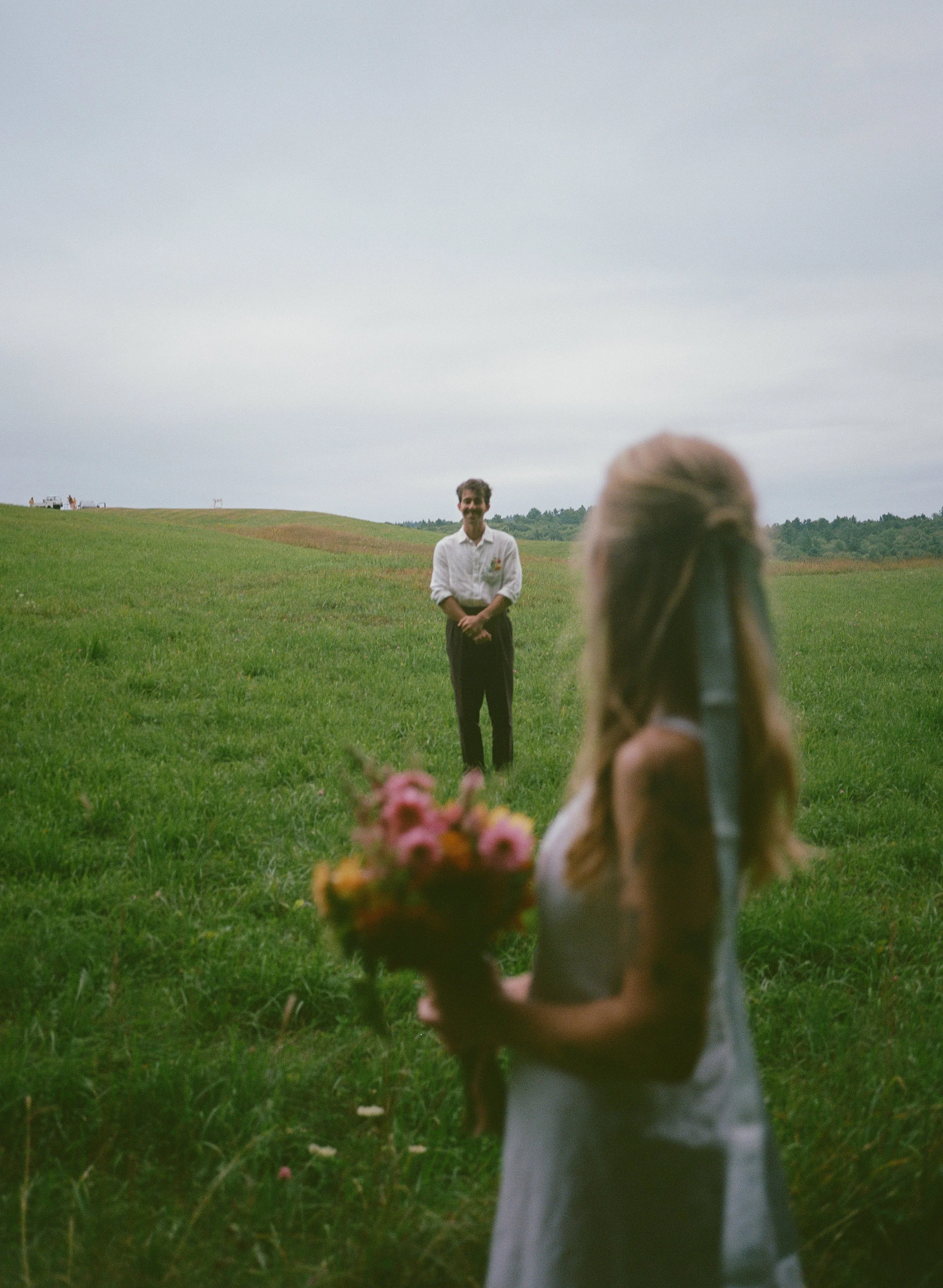 0064_Katie&IzzyPreview.jpg