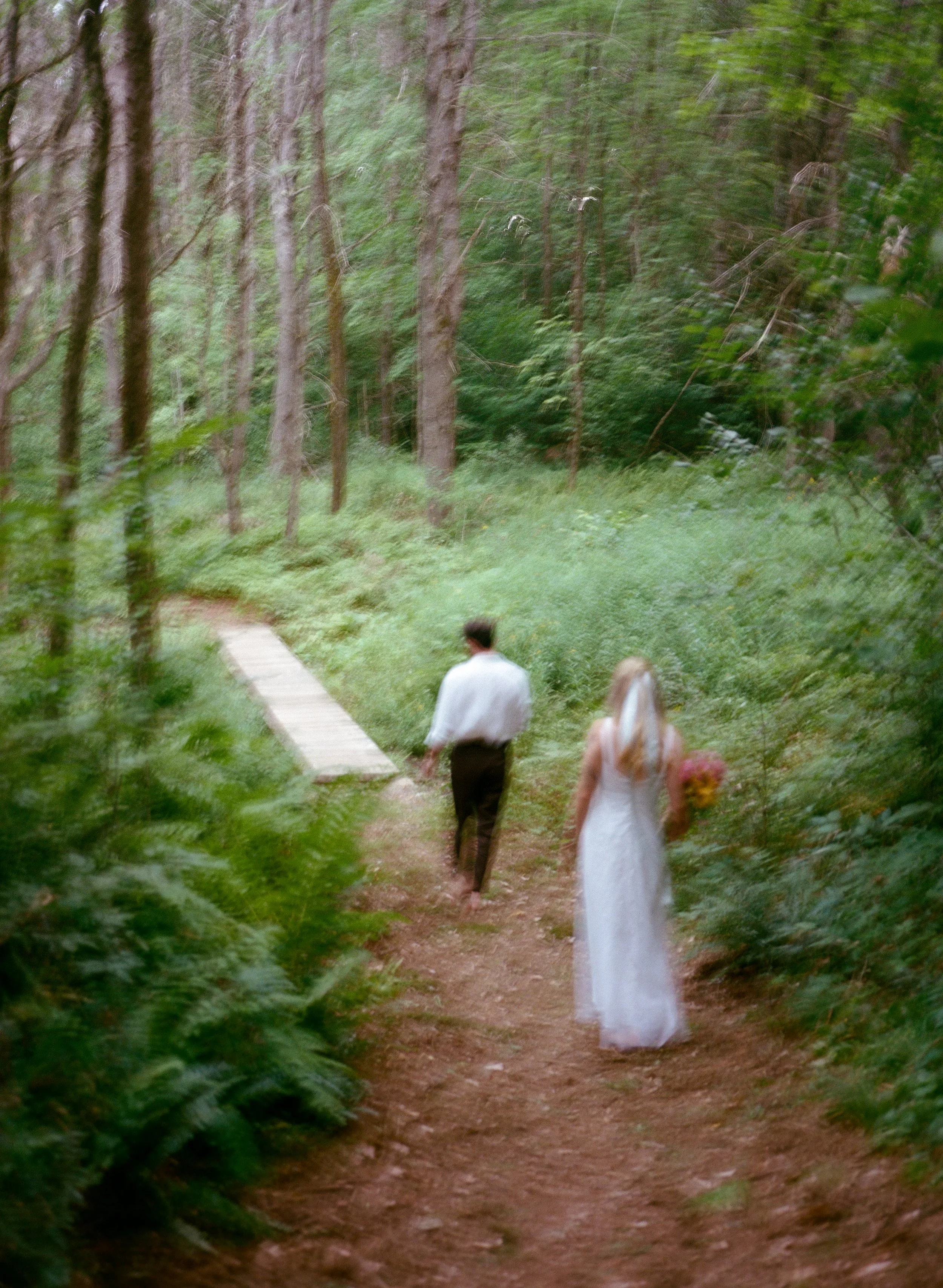 0066_Katie&IzzyPreview.jpg