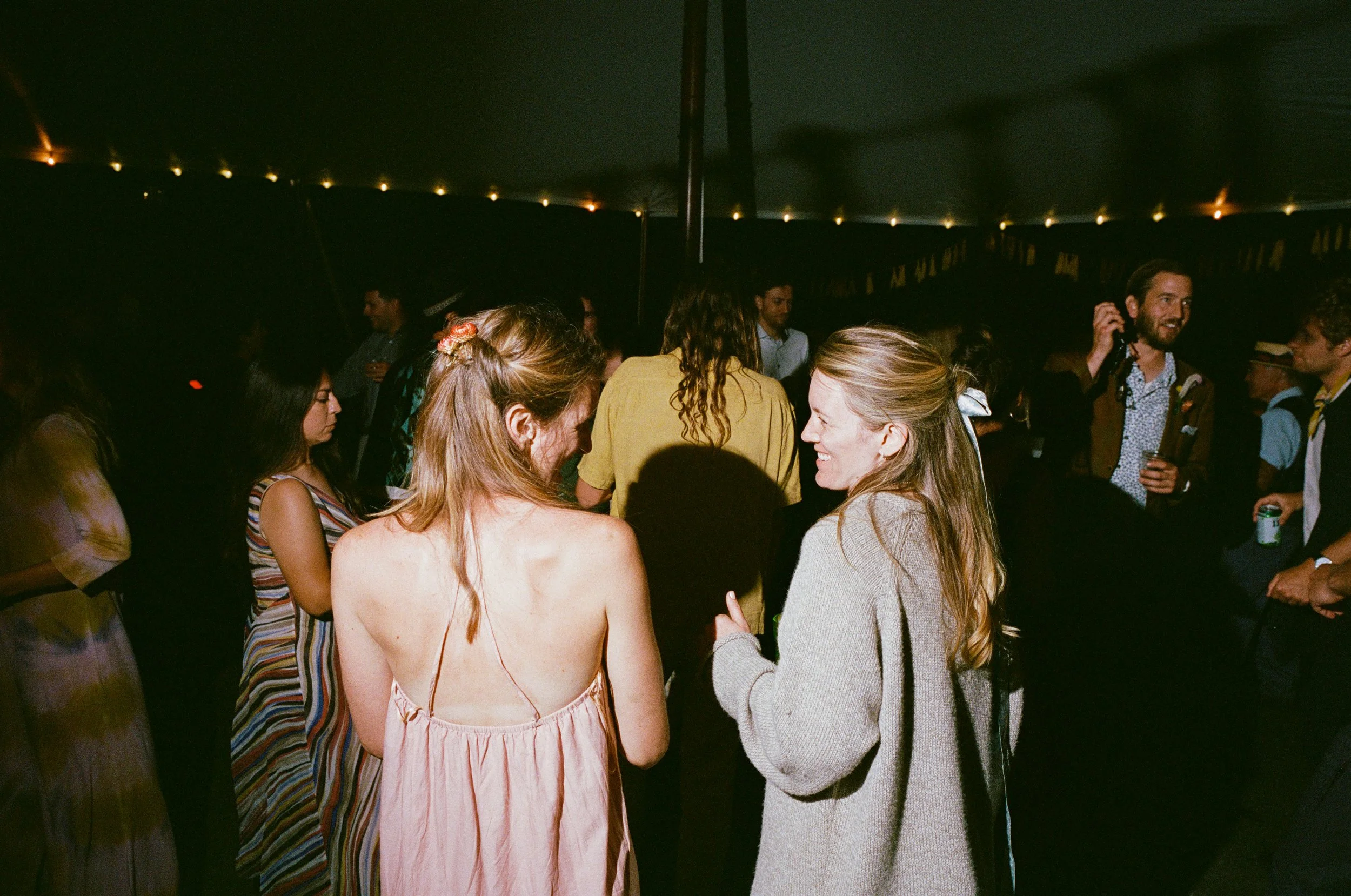 0089_Katie&IzzyPreview.jpg