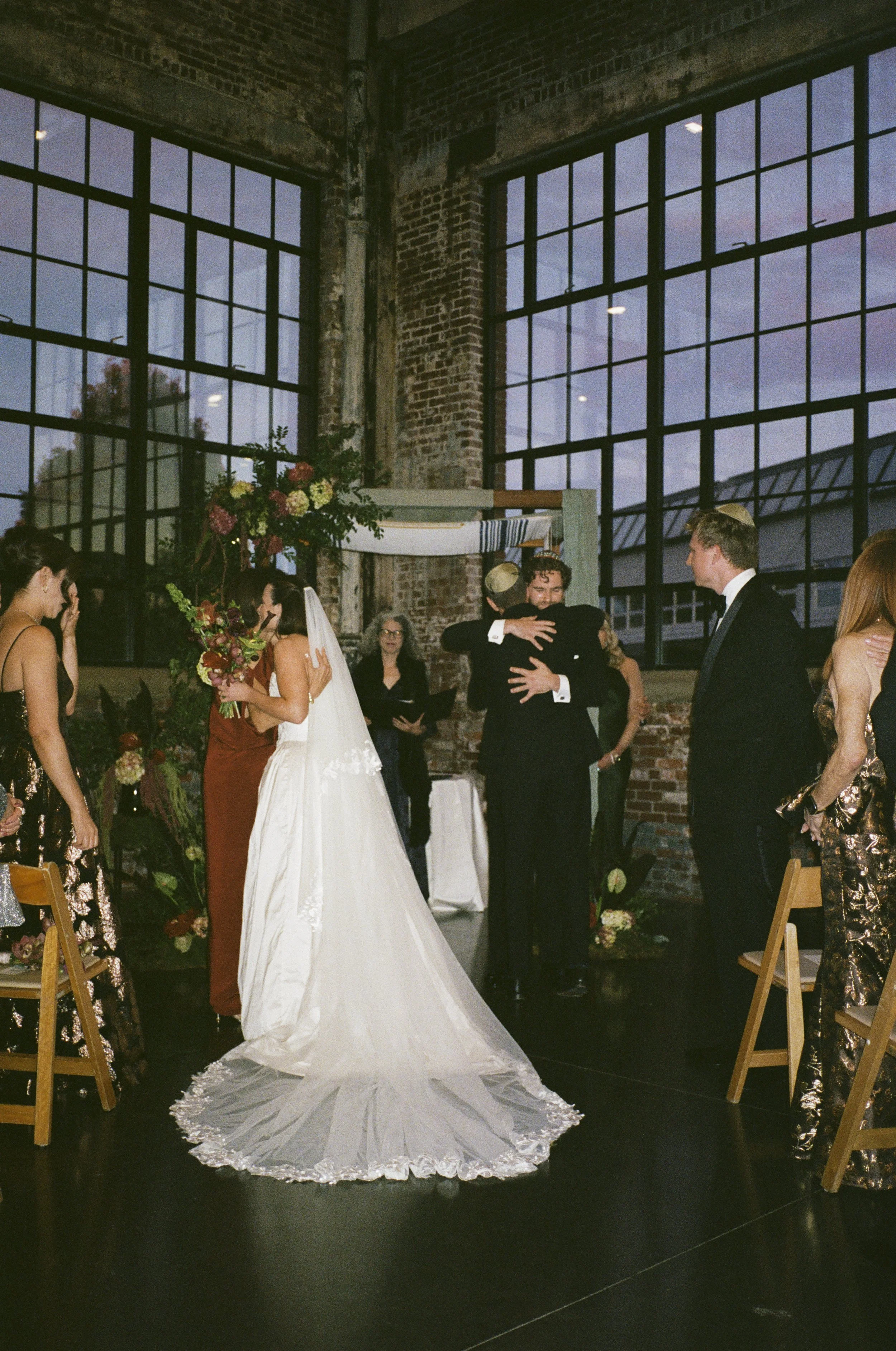 0035_Lindsay&ZacharyPreview.jpg
