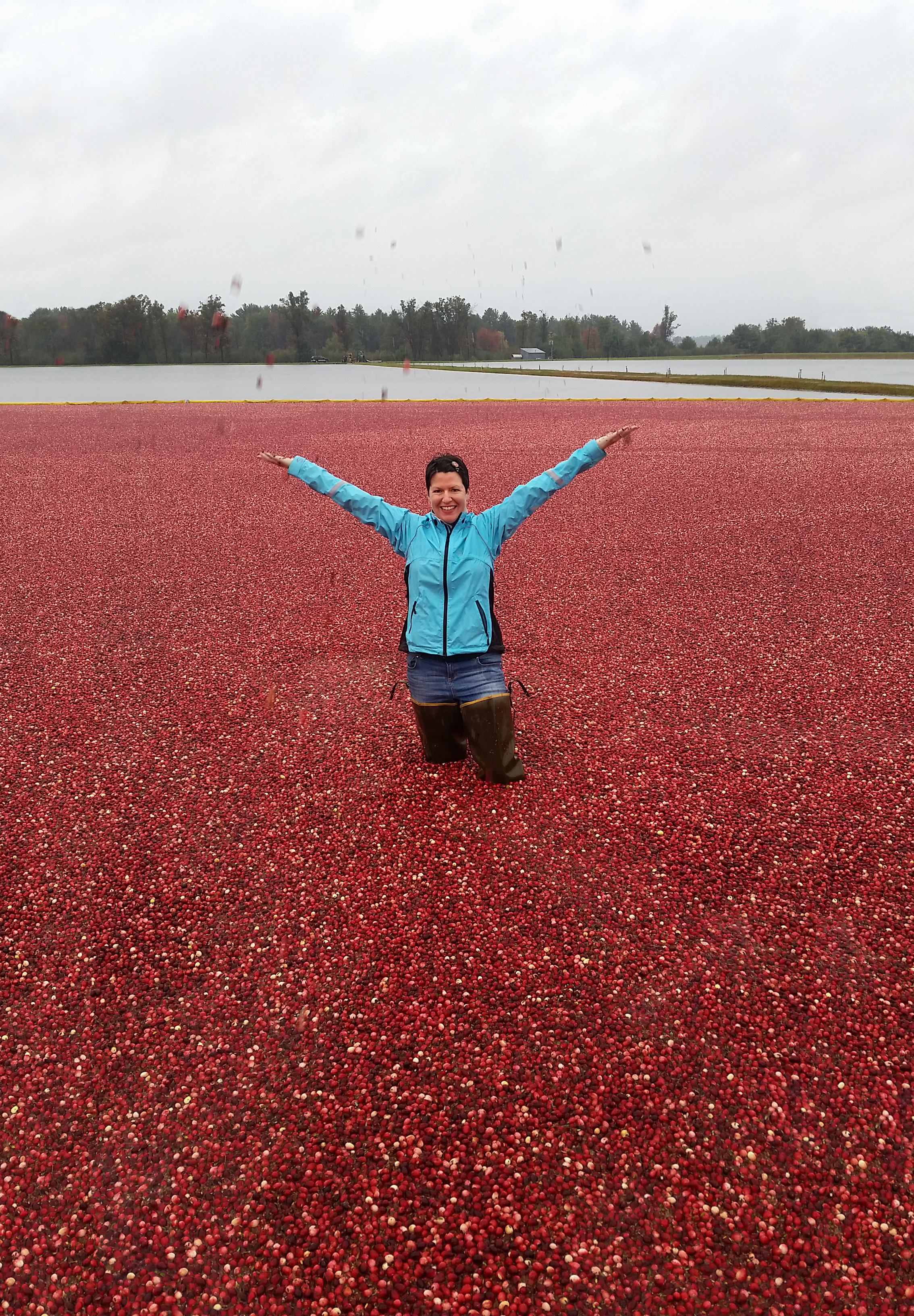 kate_in_cran_marsh_01.jpg