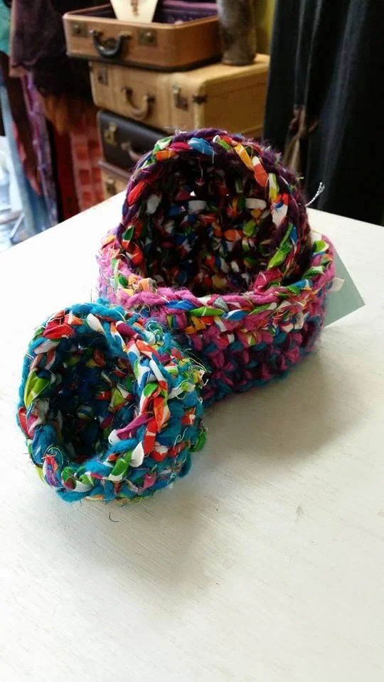 crochet_bowls_foldoutcat.jpg