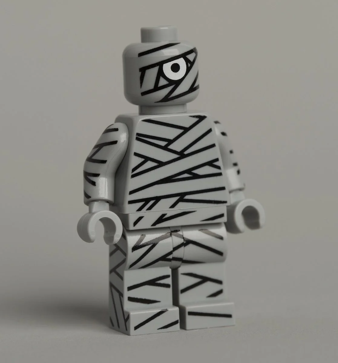 IC grayscale mummyfig 004.jpg