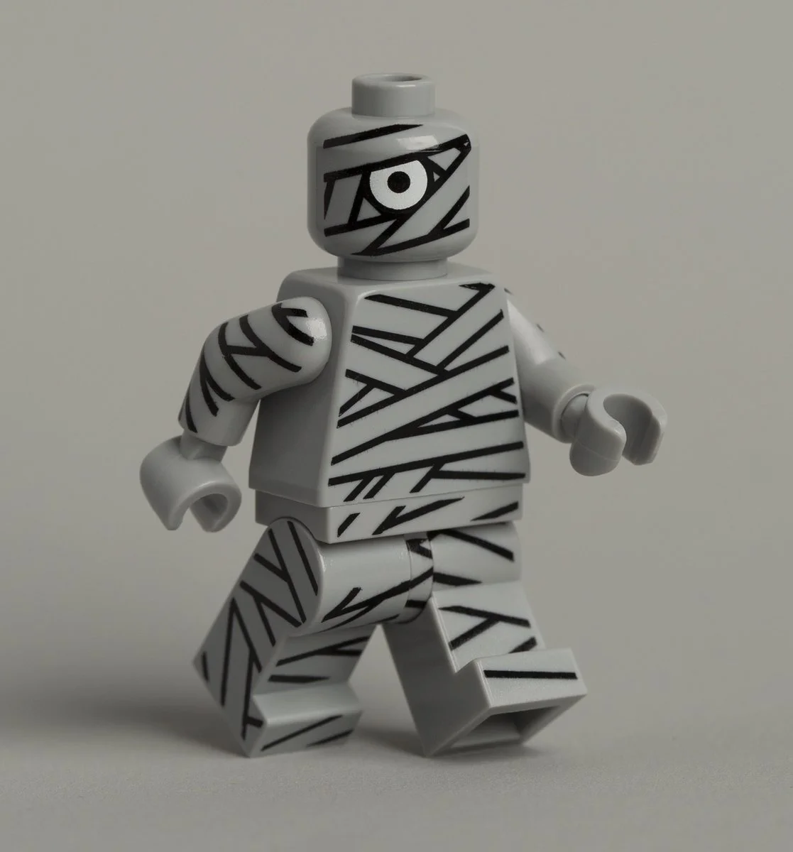 IC grayscale mummyfig 001.jpg