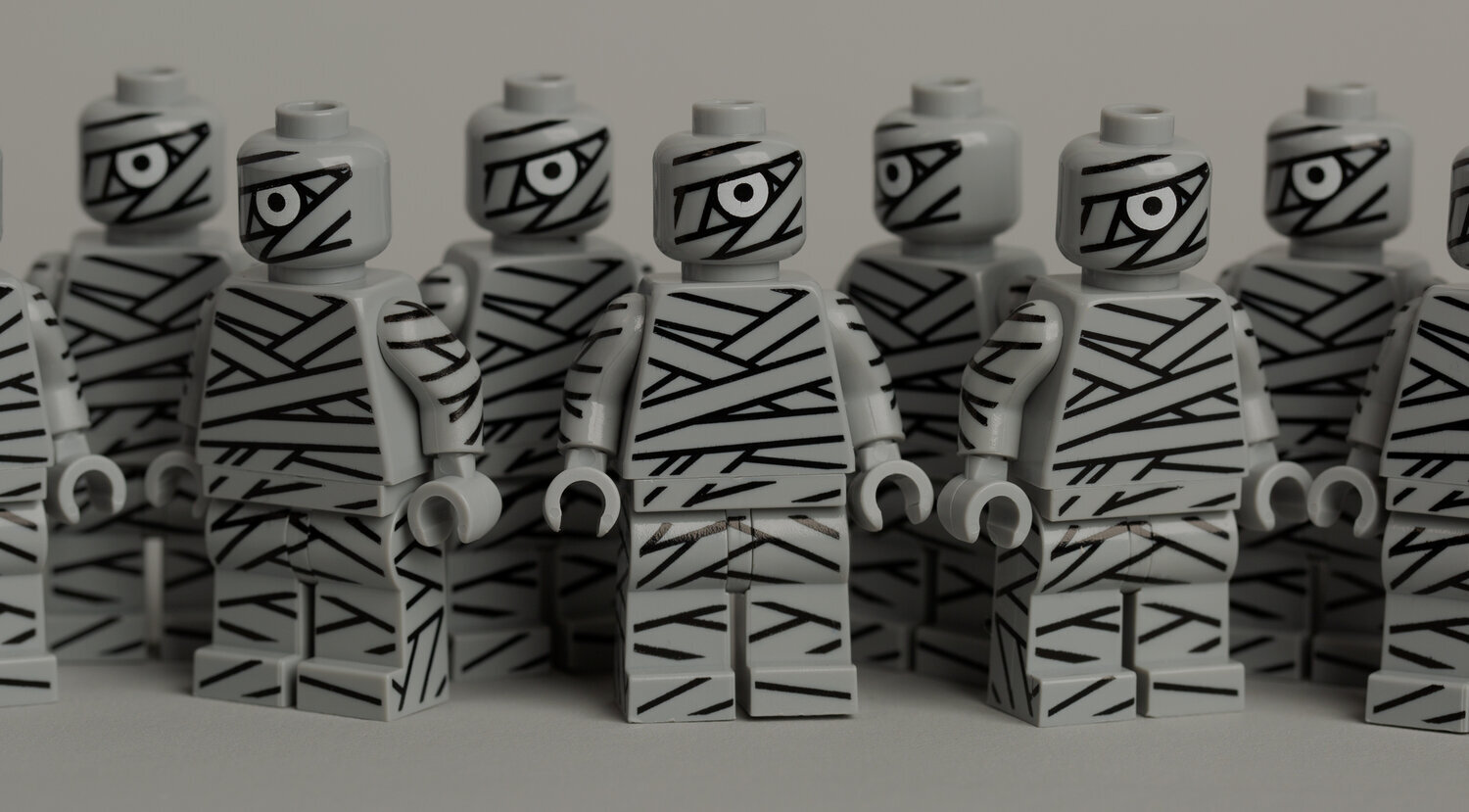 IC grayscale mummyfig 002.jpeg