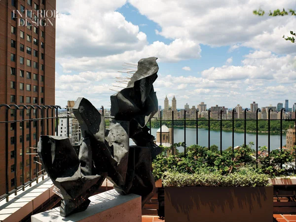 344841-The_Brooks_sculpture_overlooks_the_Jacqueline_Kennedy_Onassis_Reservoir_Photograph_by_Eric_Laignel_.jpg