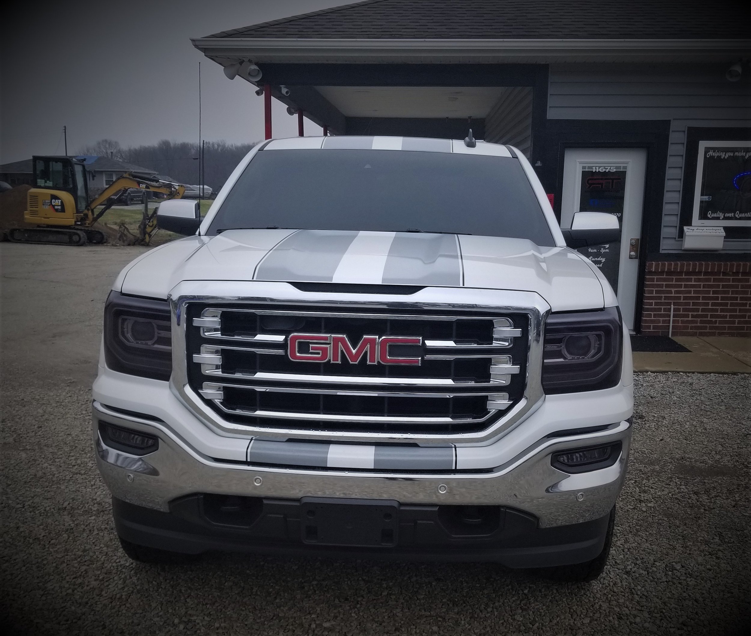 2017 GMC Sierra Full Stripes