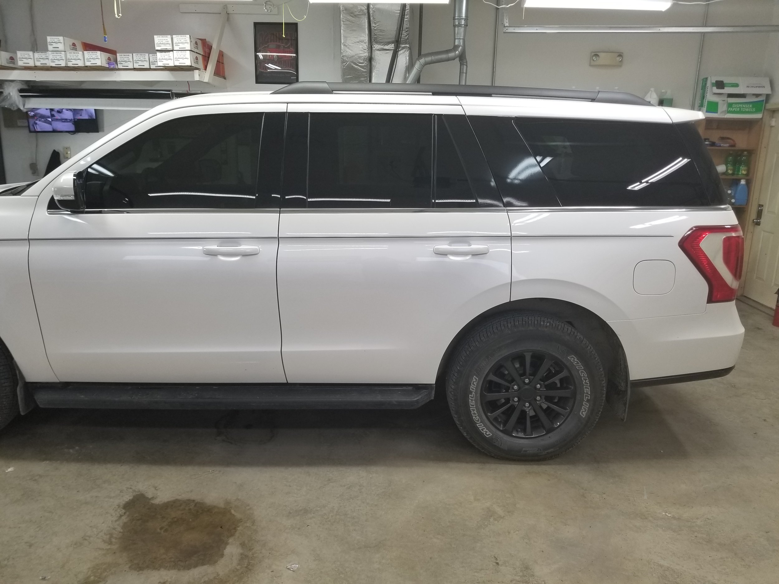 2018 Ford Expedition Pillar Wrap