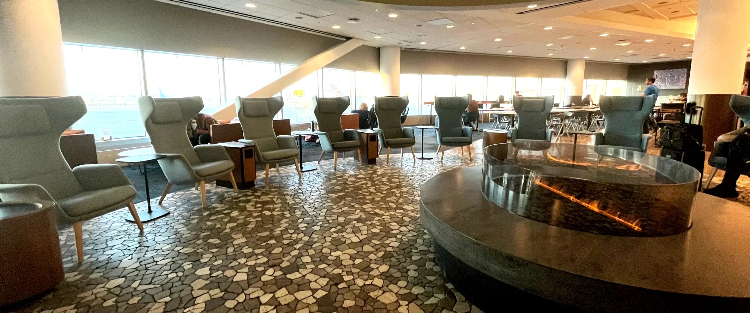 The Ultimate Airline Alliance Comparison 2026: Oneworld vs SkyTeam vs Star Alliance – Lounges, Redemptions, Elite Status &amp; Credit Card Strategy