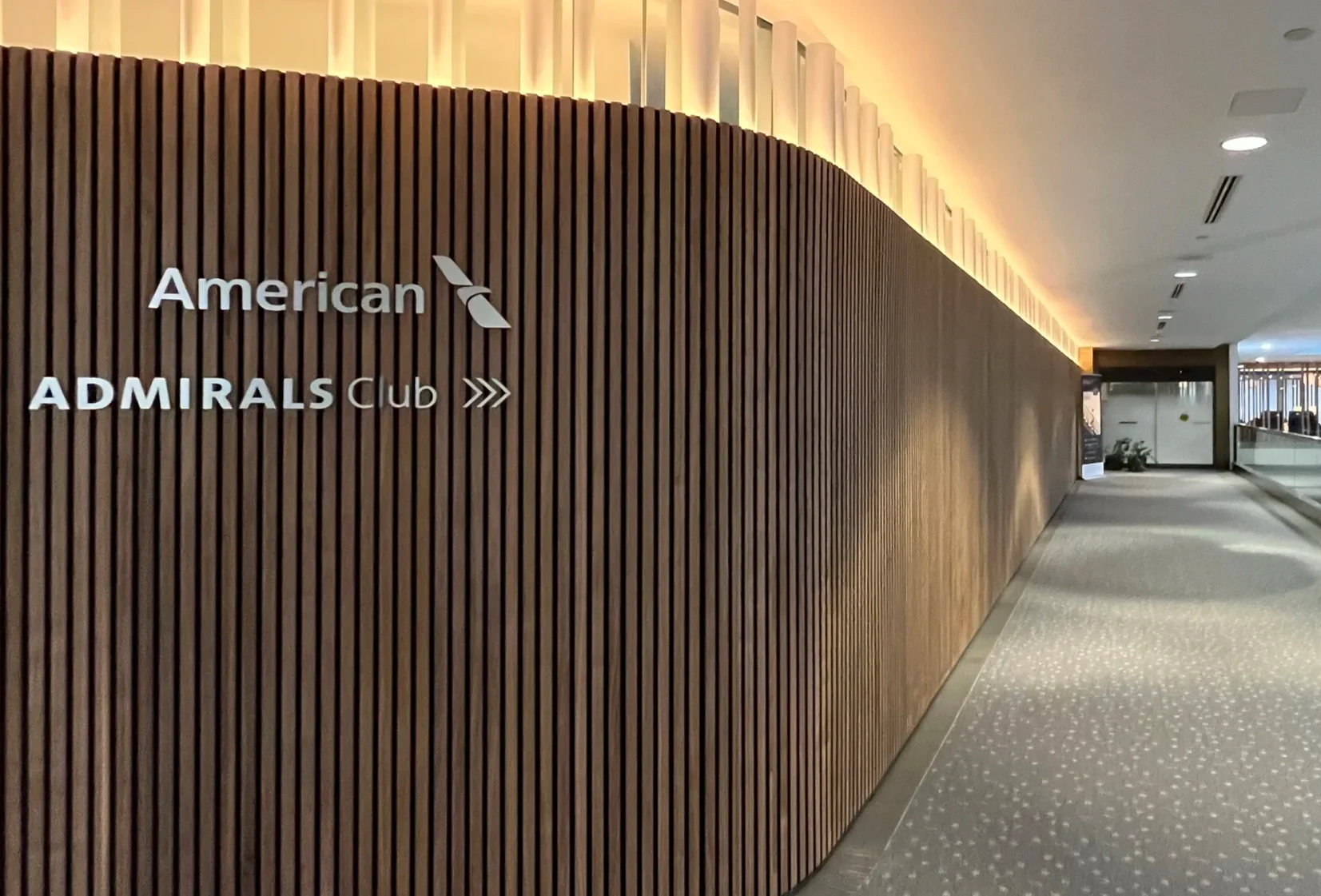 Best Credit Cards for Lounge Access 2026 (Priority Pass, Centurion &amp; Sapphire Lounges)