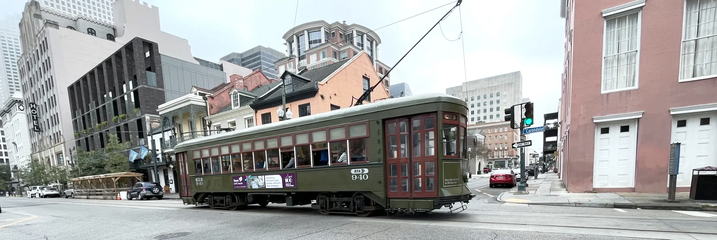 Perks - Wells Fargo Autograph vs Amex Gold 2026