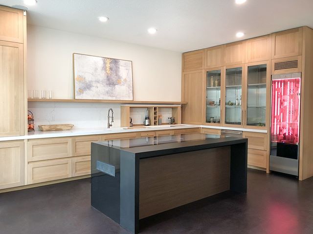 We are excited to show you an interview from Natufia Labs with our founder @veronicaschreibeis covering the WHIT Kitchen in Lake Nona, Orlando. WHIT is a Wellness Home that exists to showcase up and coming, innovative designs.
Check out the article link in our bio!
Thank you @natufia_labs for the opportunity to get together with you again and further progress the wellness kitchen movement! Until next time!
#VeraIconicaDesigns #WellnessKitchen #NatufiaLabs #FoodTech #FoodInnovation #WellnessDesign #LivingKitchen #VerticalDesign #WHITHome #LakeNona