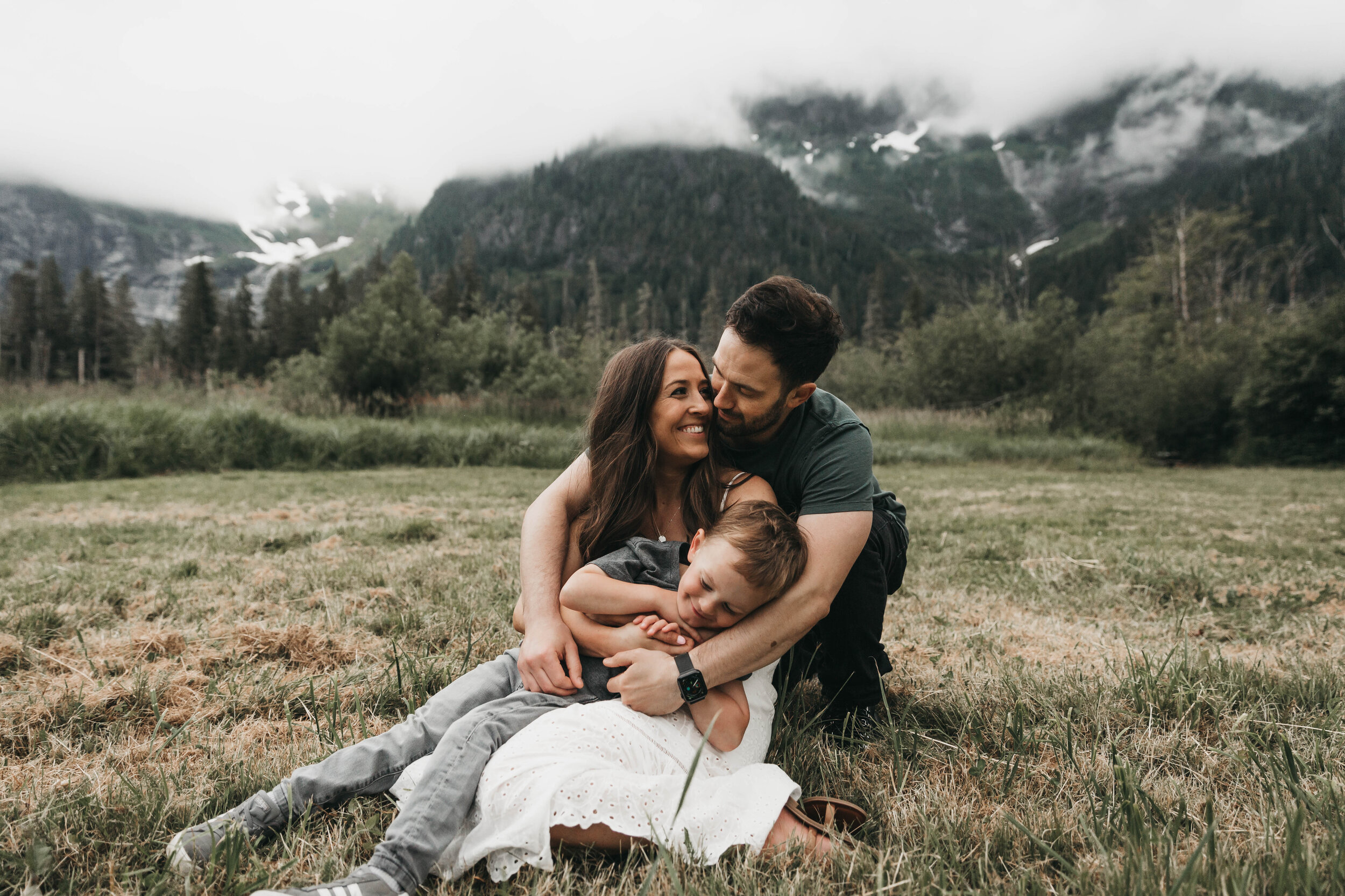 Great places to take family photos around Everett WA