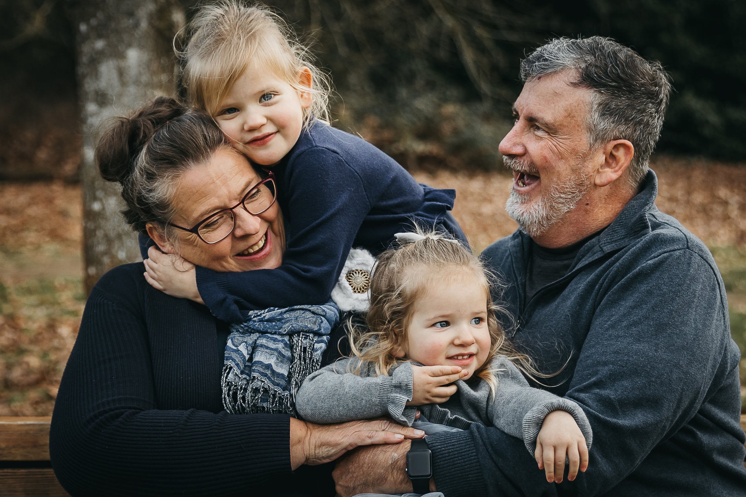 multi-generational-family-photo-everett-wa