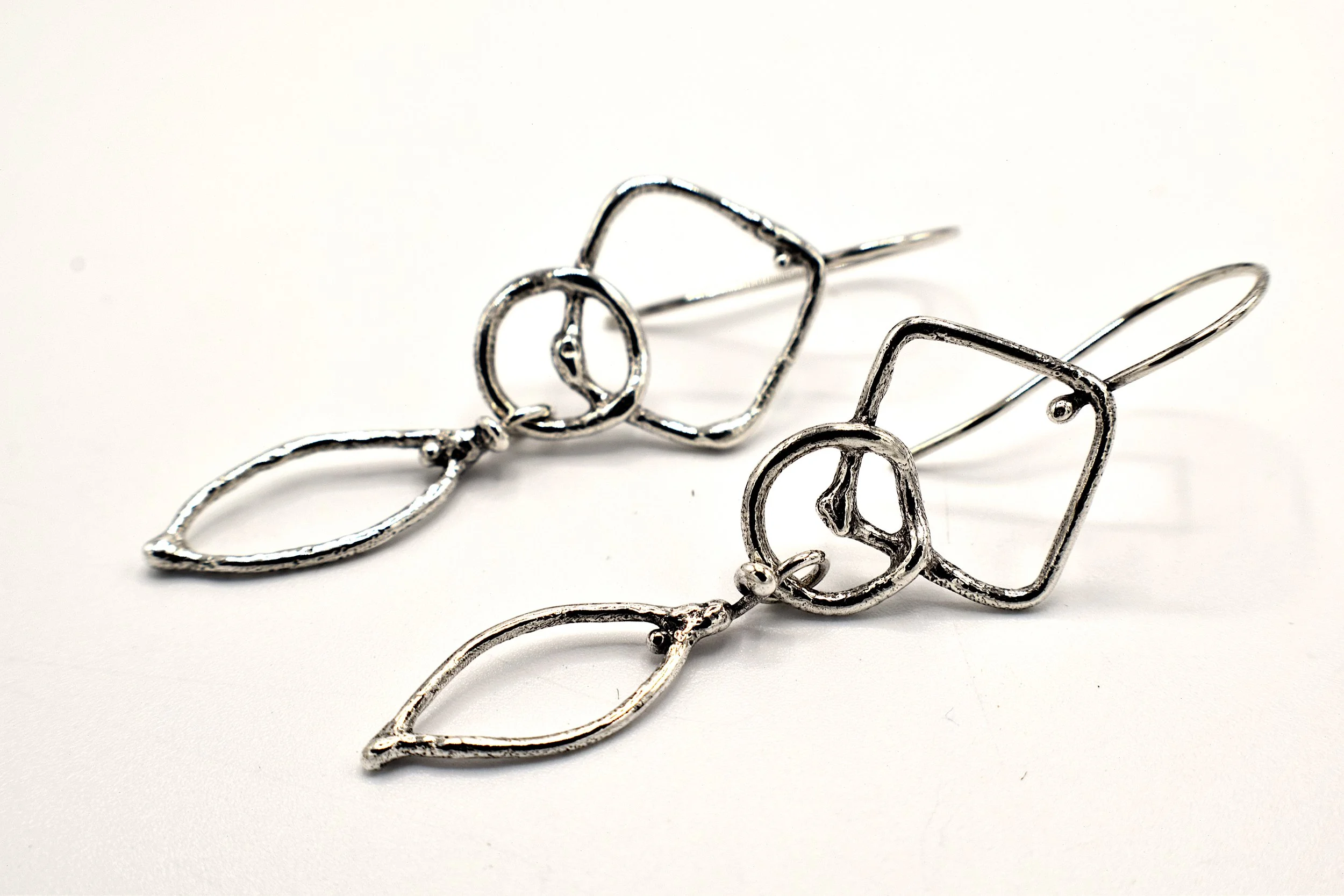 Silver_Dangle_Earring3.JPG