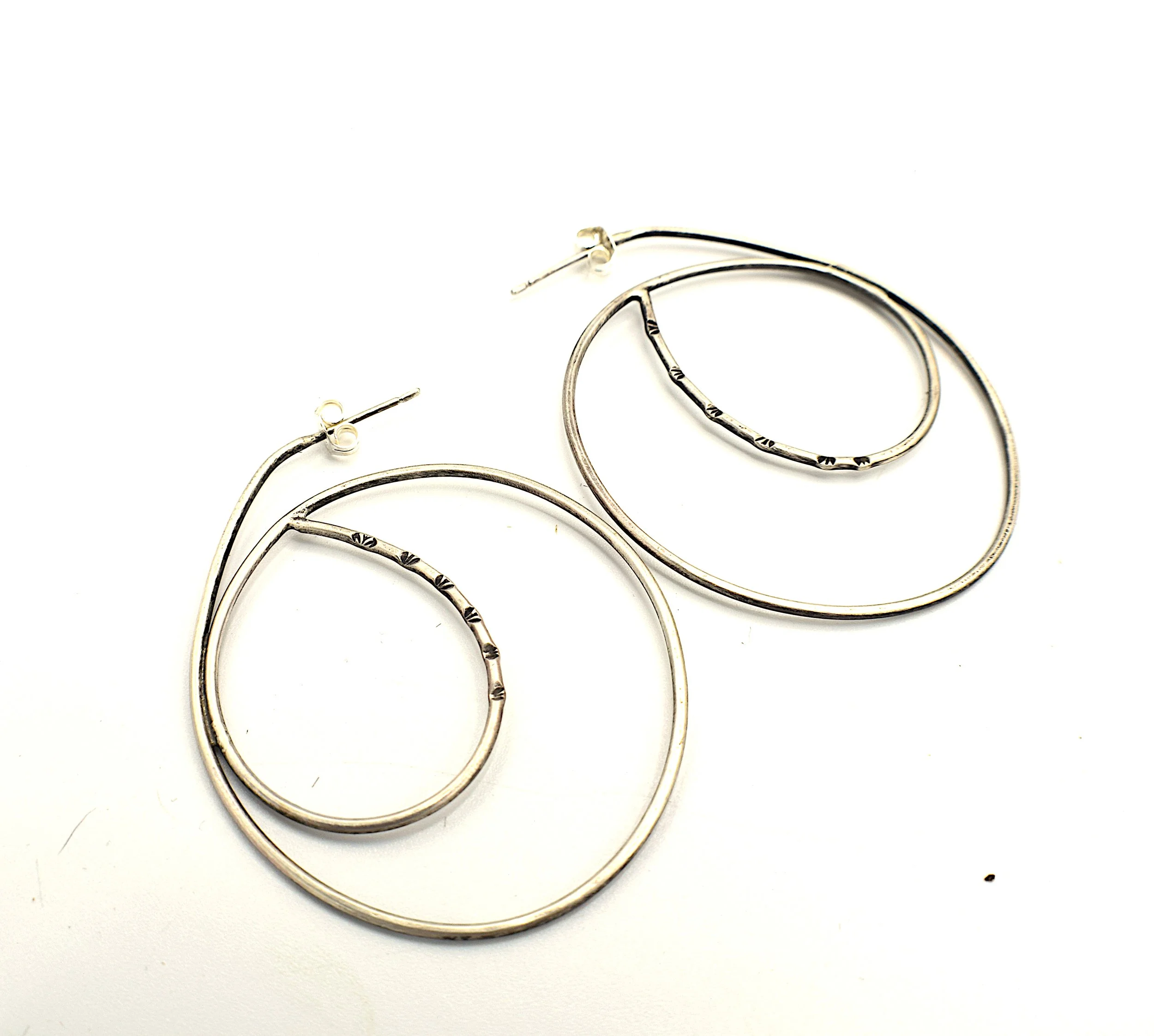 Large_silver_hoop_earrings4.JPG