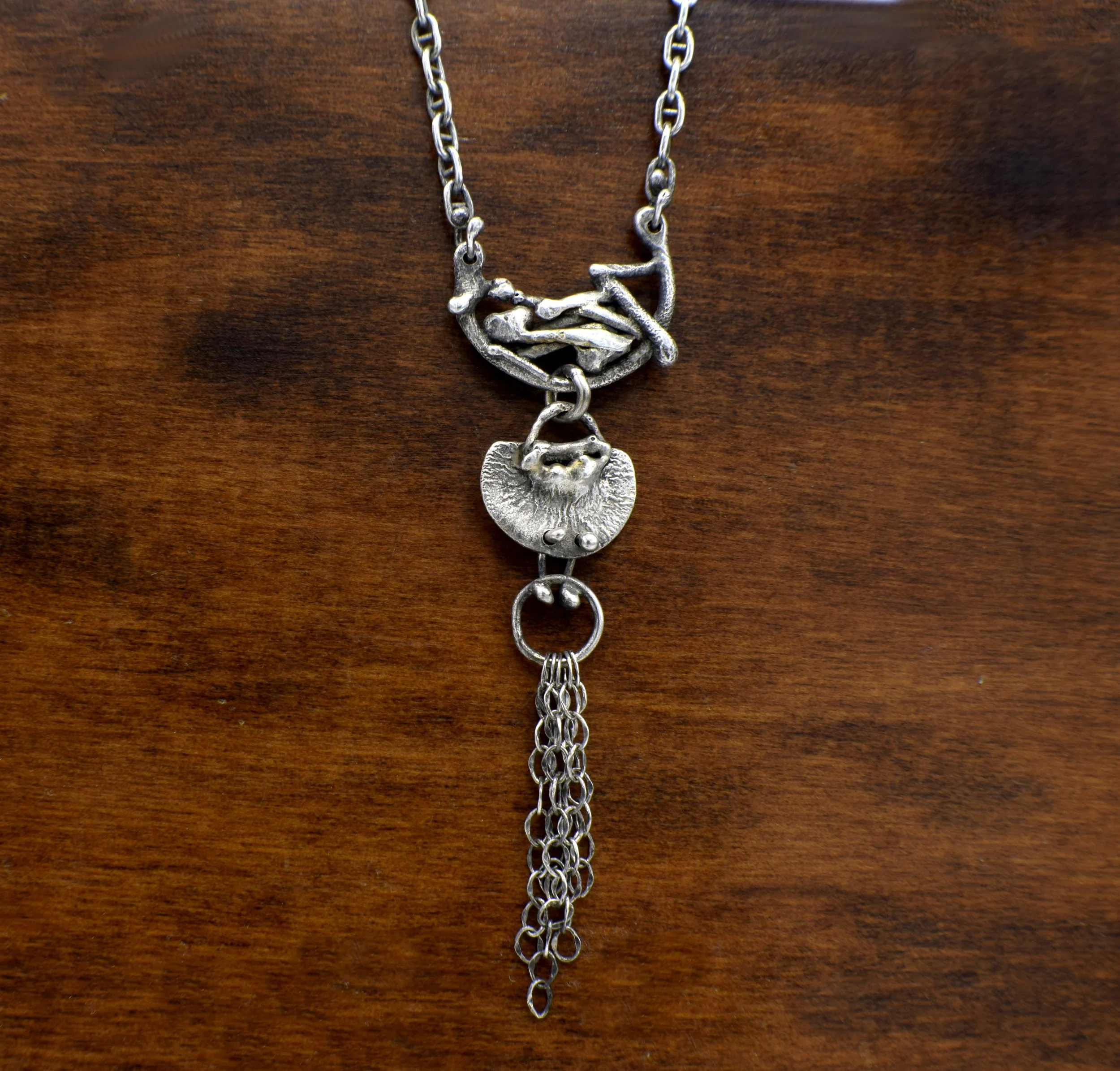 Rustic_Y_necklace_melty_silver5.JPG