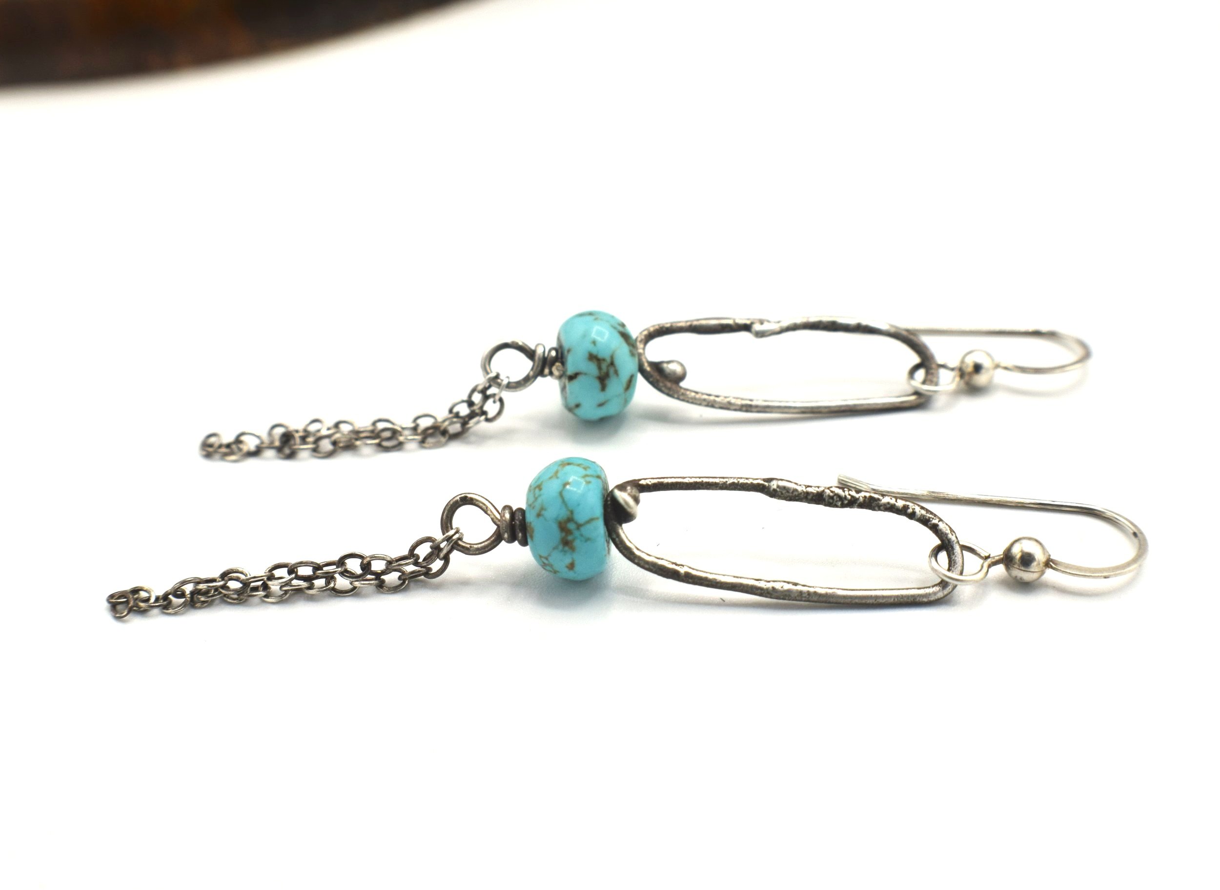 Silver_Oval_turquoise_dangle_earrings.jpg