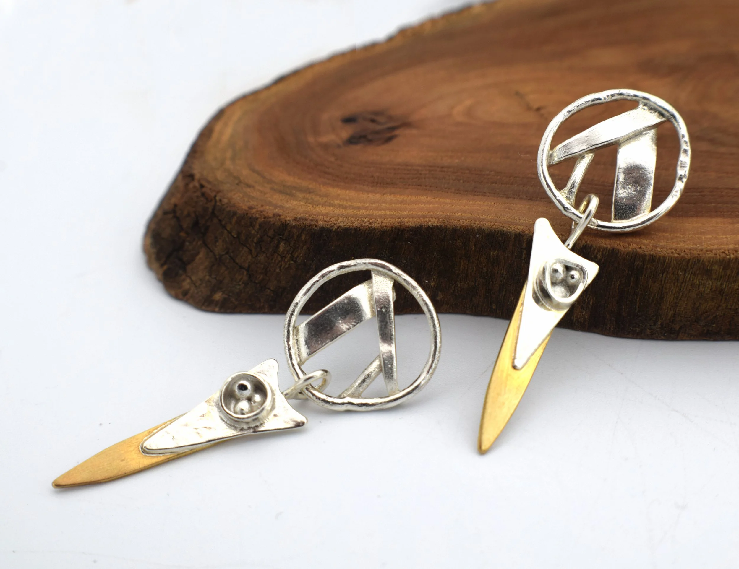 Shiny_mix_metal_earrings2.JPG