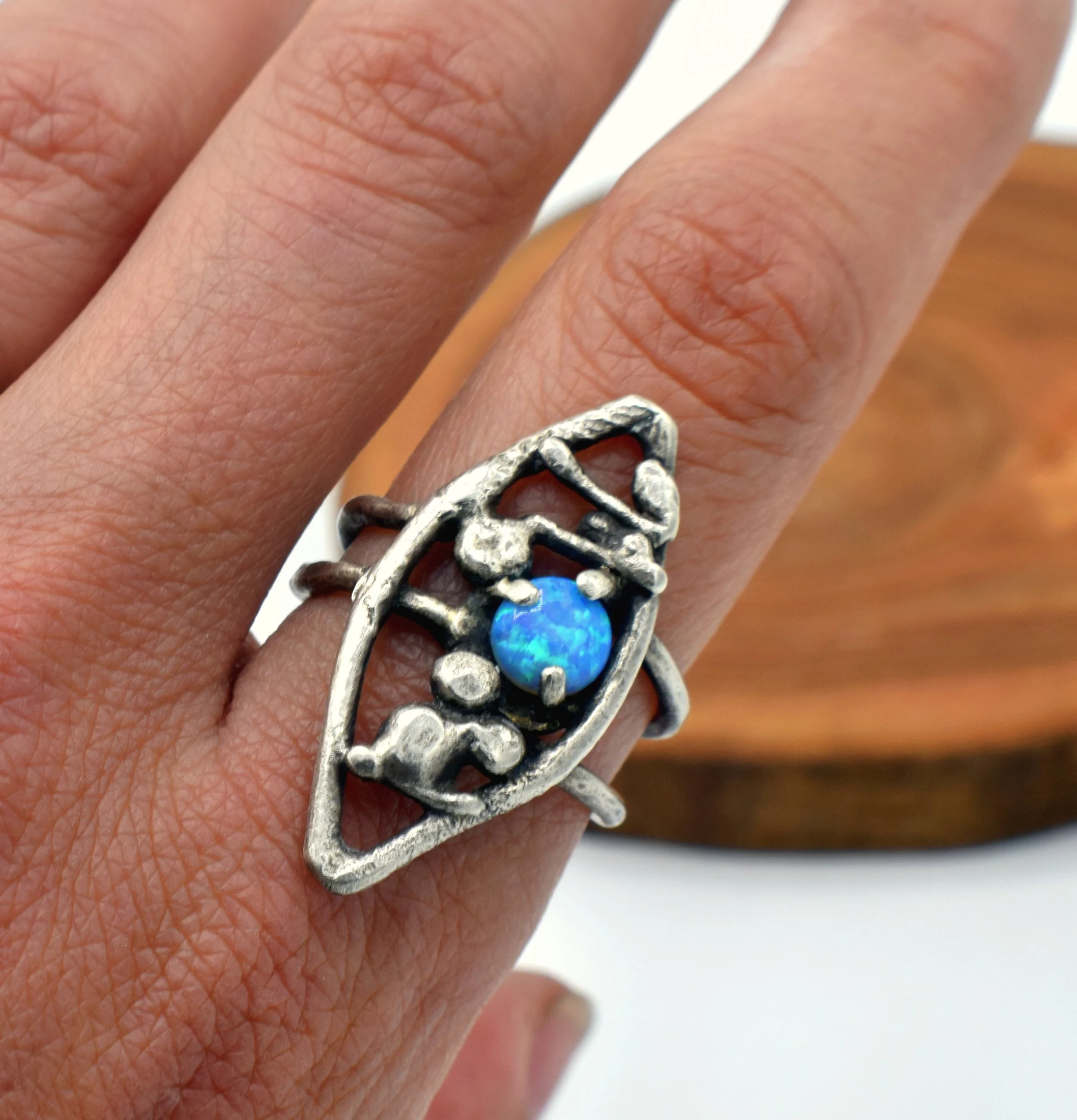 Blue_opal_Leaf_ring2.JPG