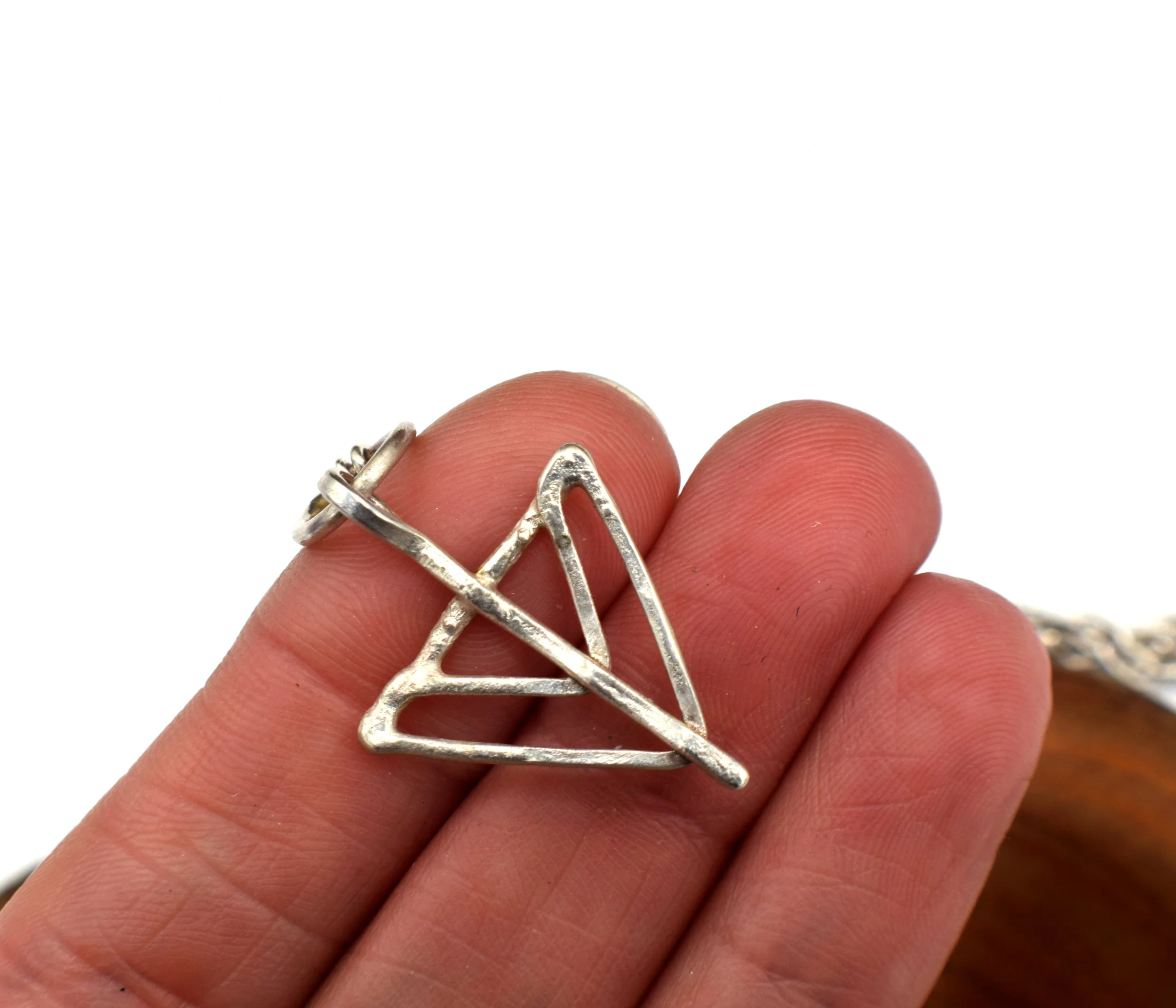 triangle_pendant_simple2_.JPG