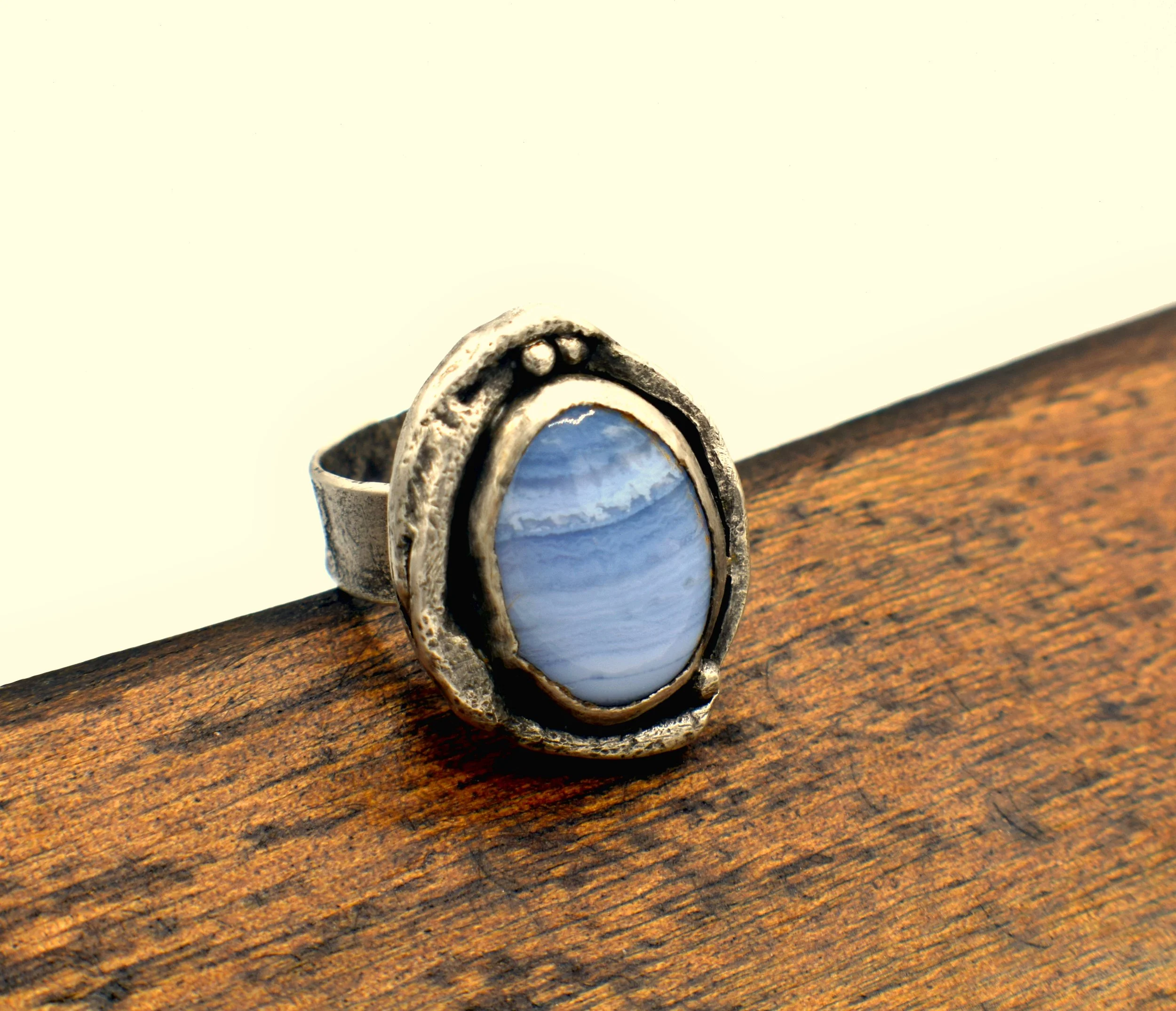 blue_agate_statement_ring3.JPG