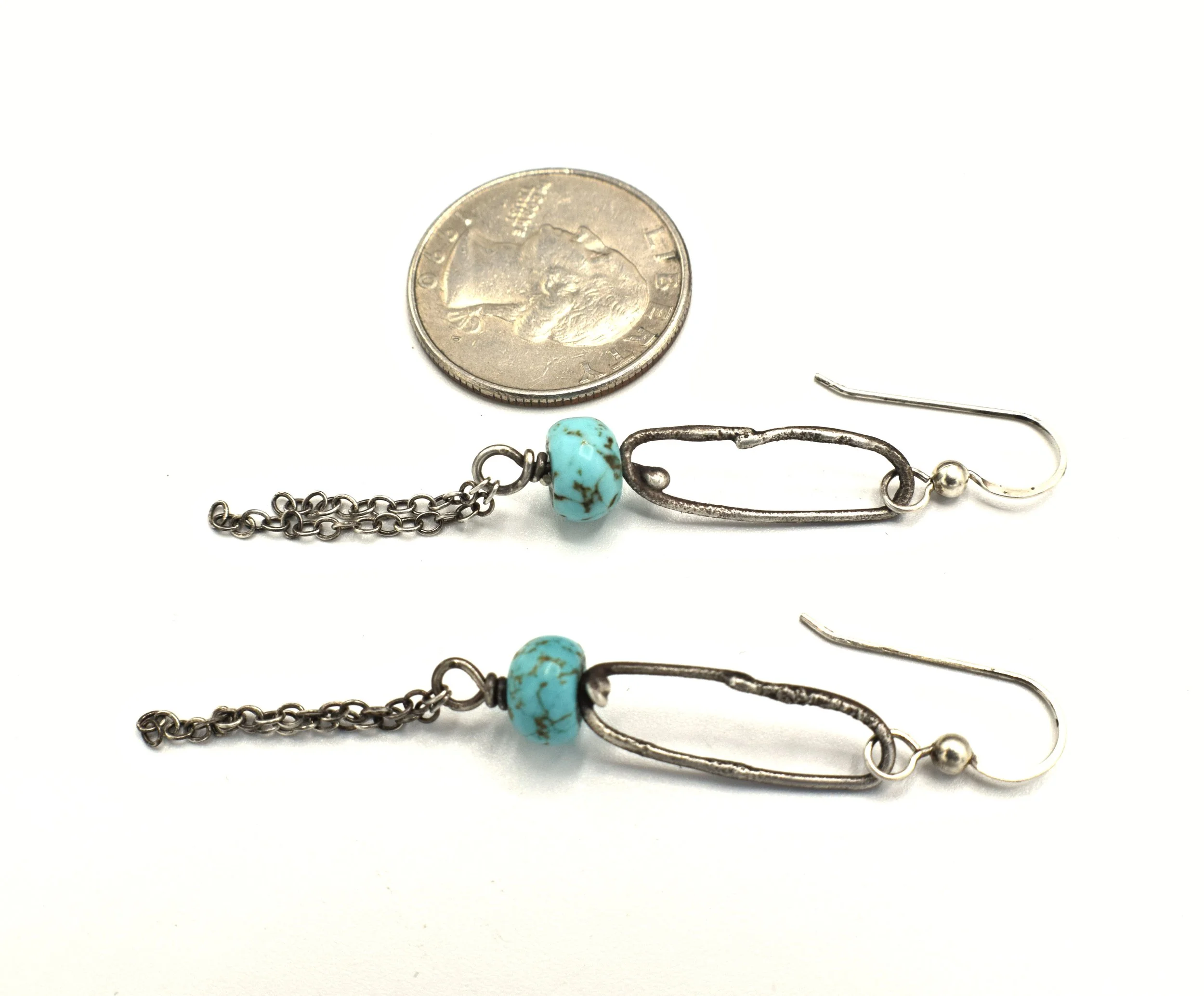 Silver_Oval_turquoise_dangle_earrings4.JPG
