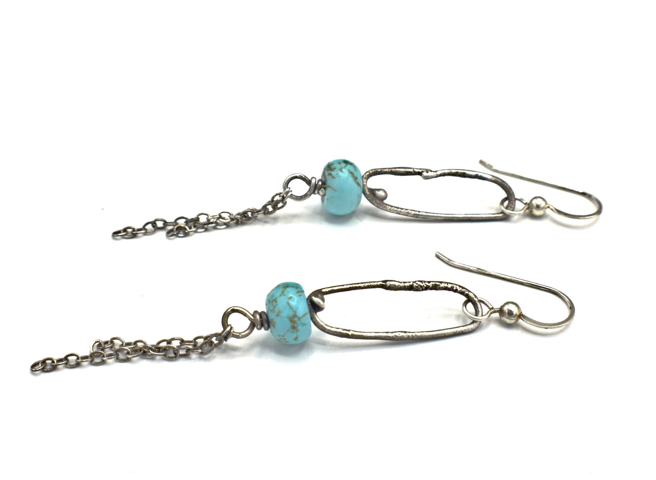 Silver_Oval_turquoise_dangle_earrings3.jpg