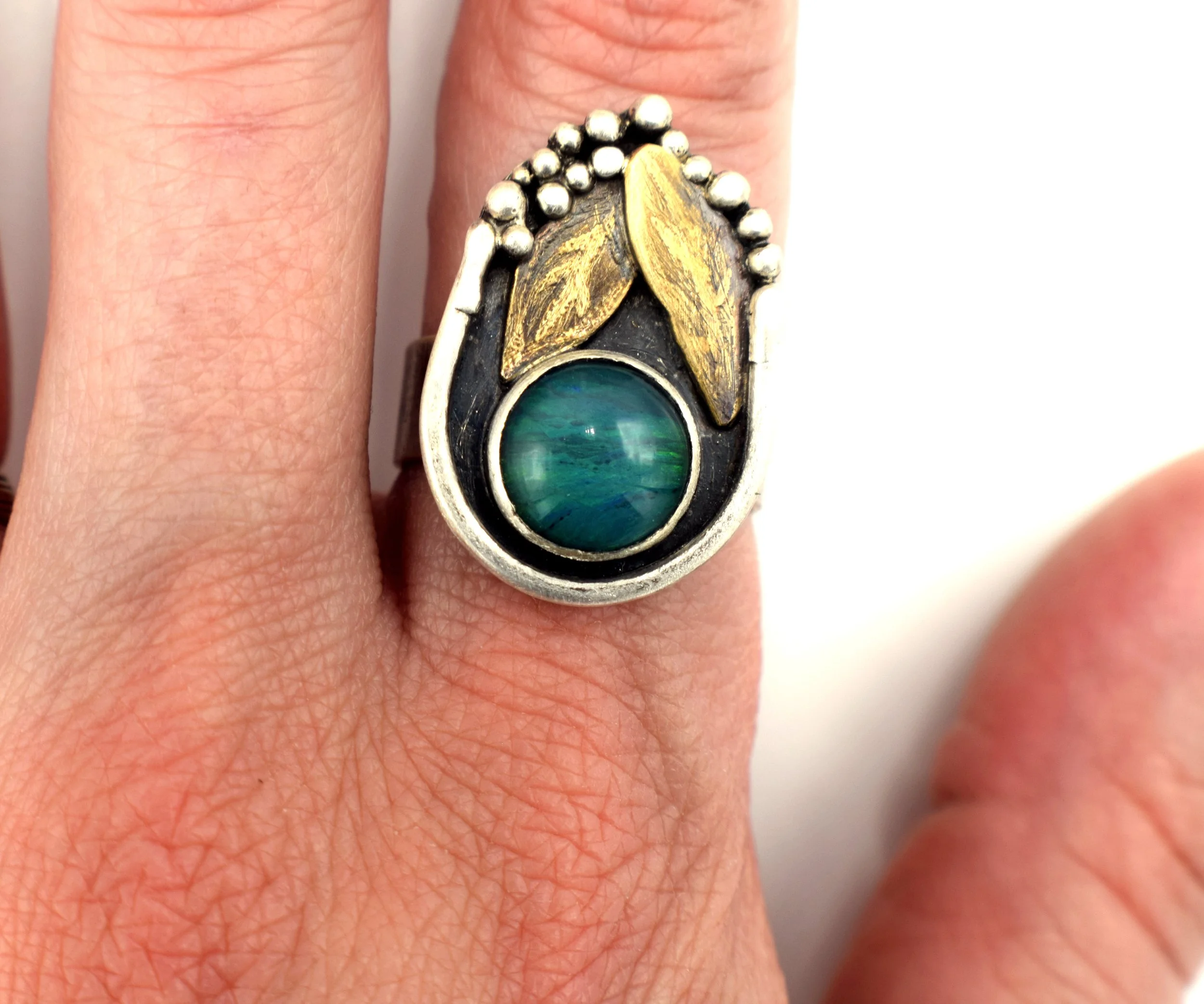 "Framed" Mixed Metal Art Ring – Opal & Leaf Design