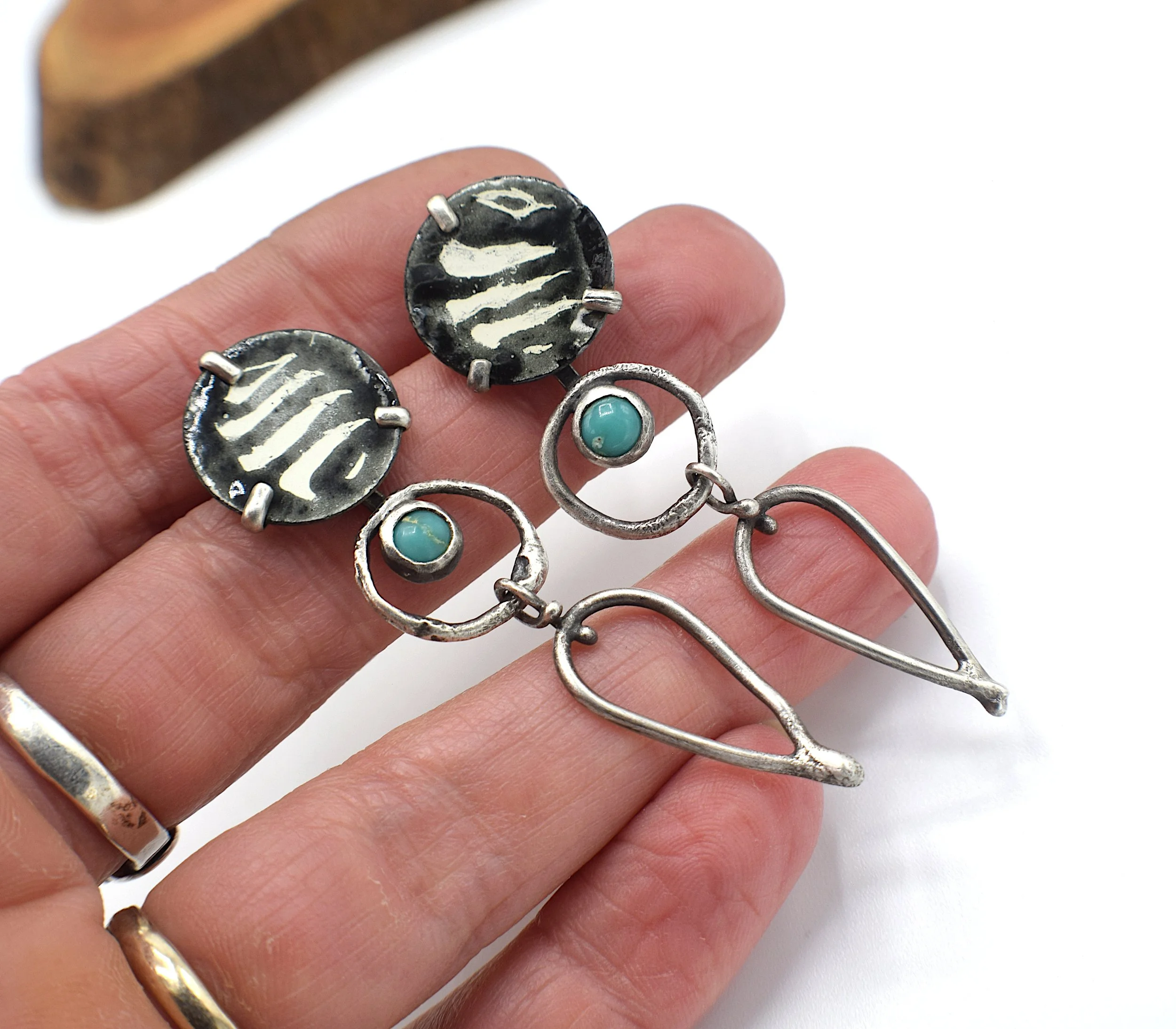 B&W_Turquoise_earrings2.JPG