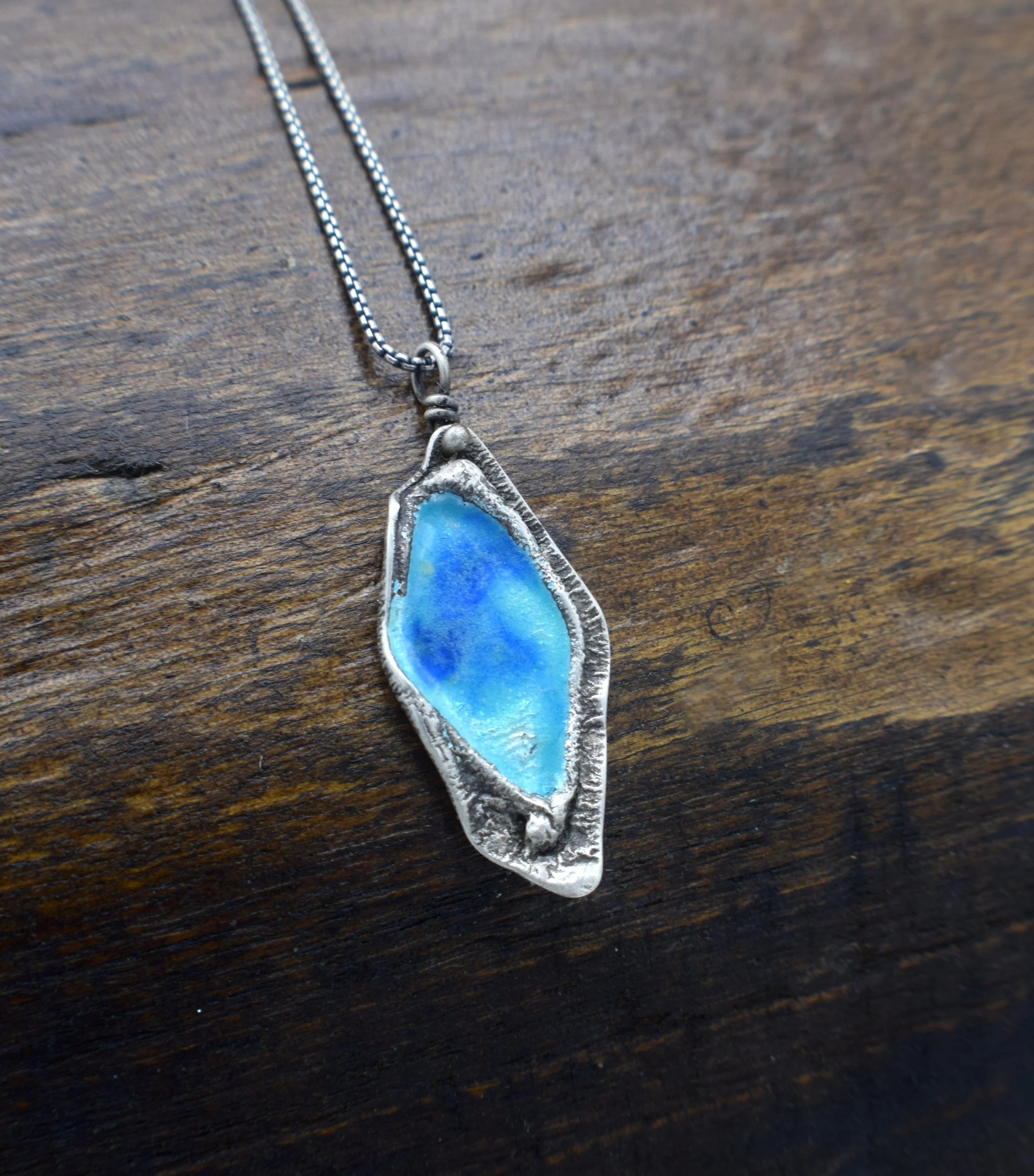 Trans_enamel_Blue_Leaf_pendant4.JPG