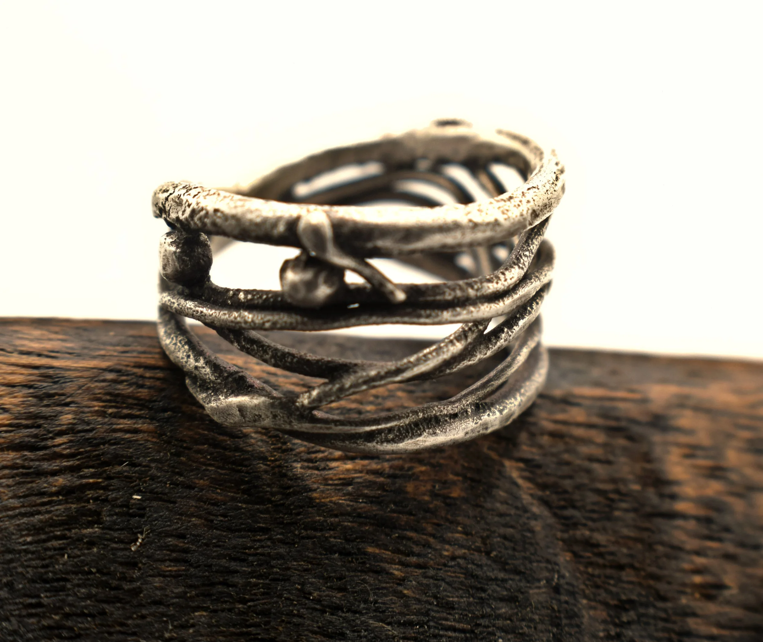 Twisted_band_silver_ring.JPG