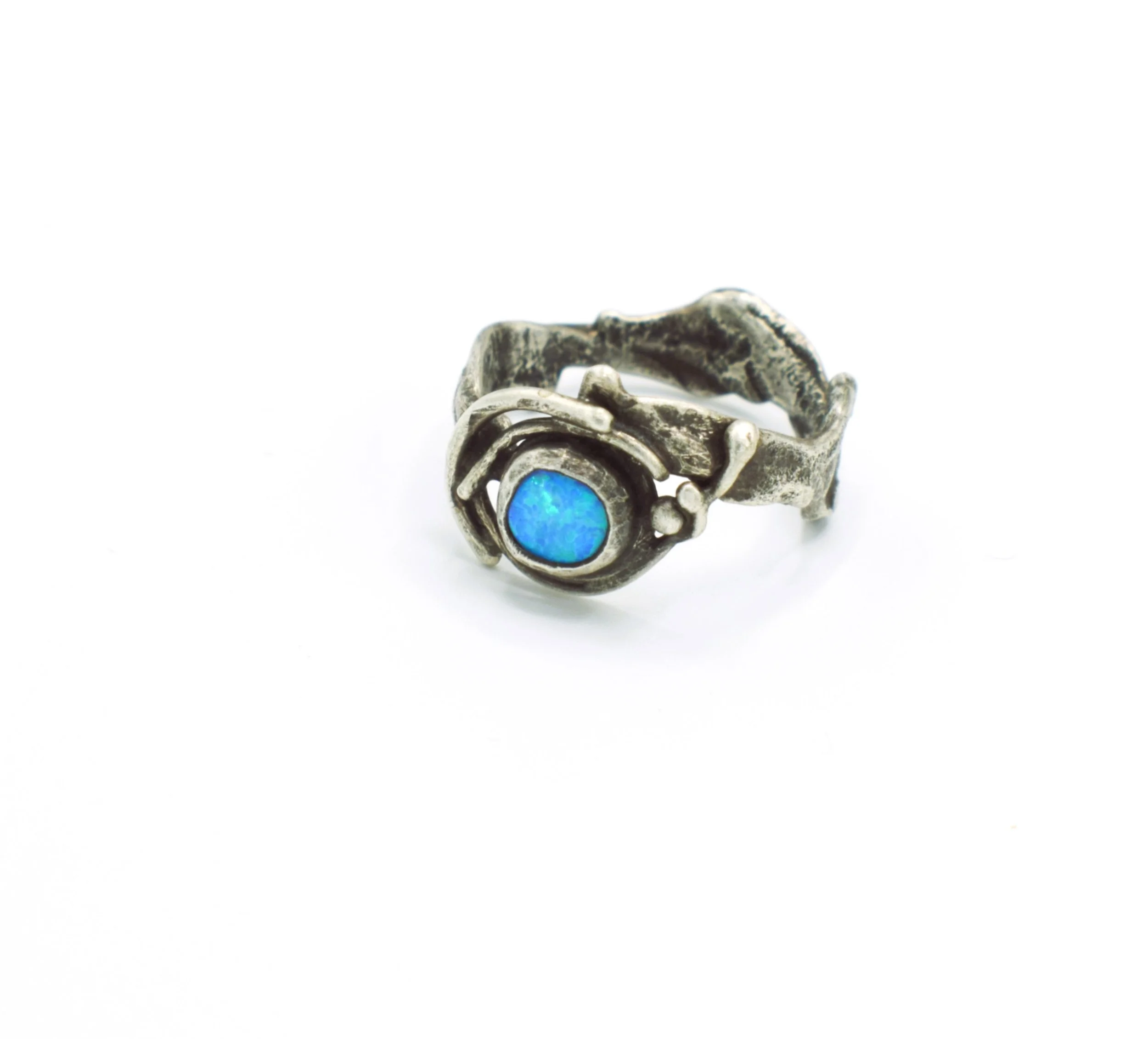 Blue_opal_nest_ring4.JPG
