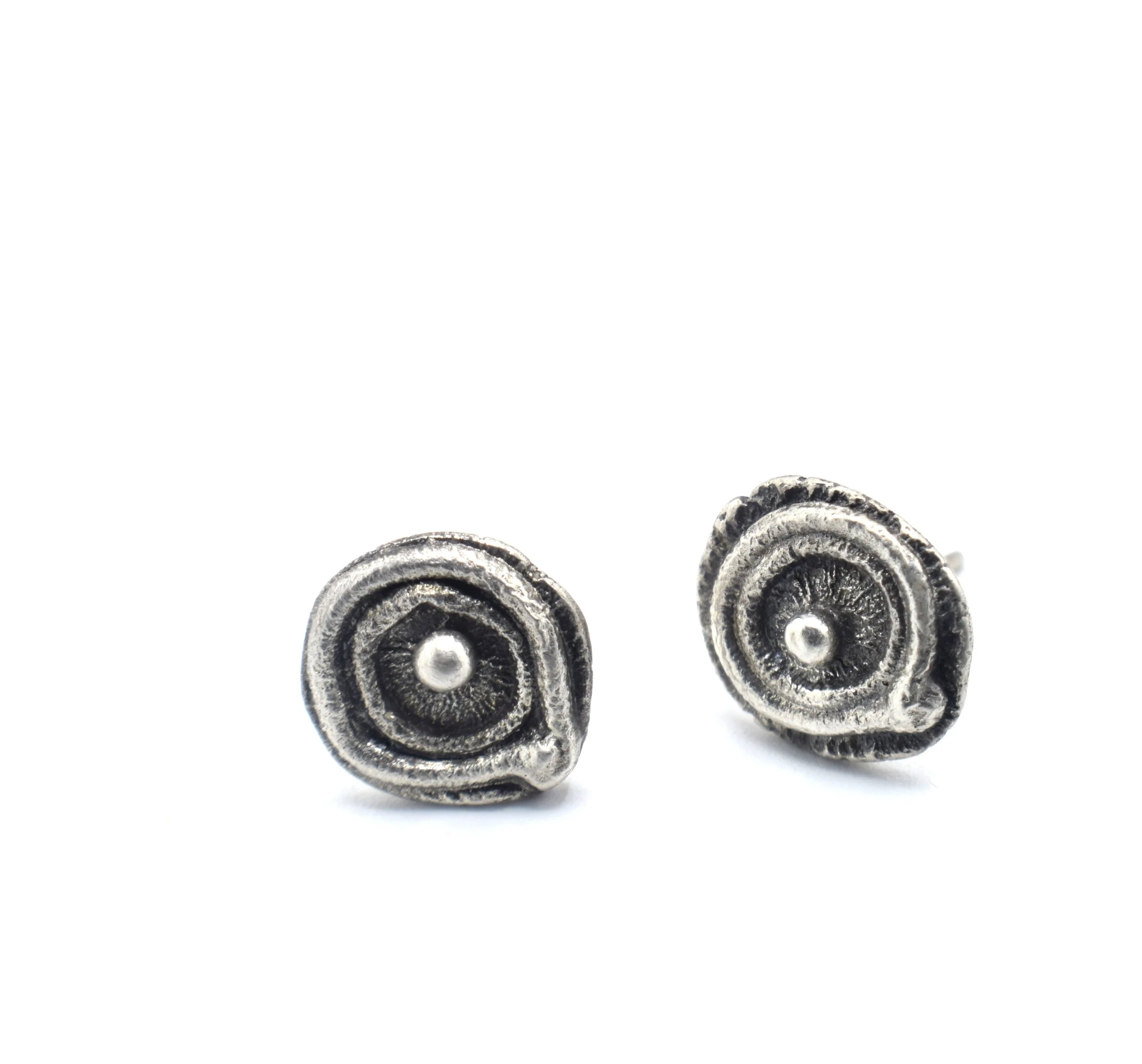Lil_silver_ring_studs3.JPG