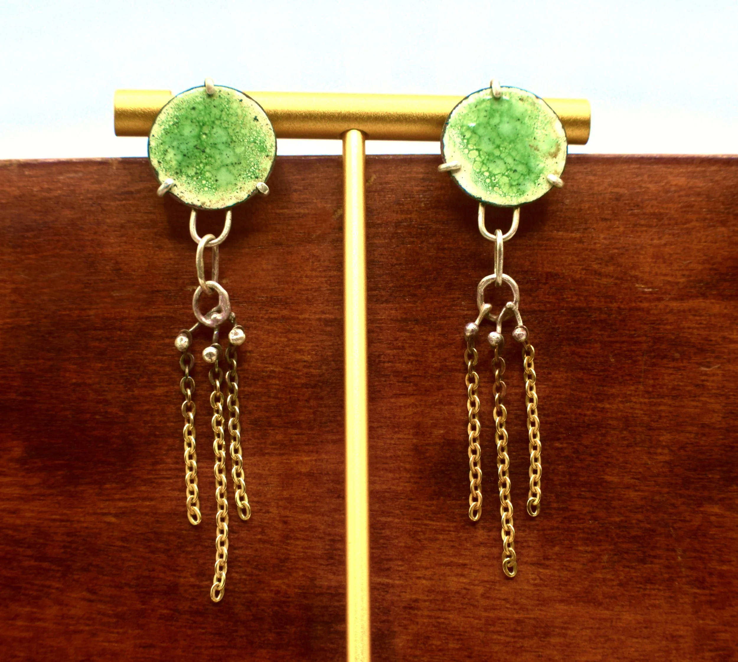 Green_stud_enamel_dangle2.JPG