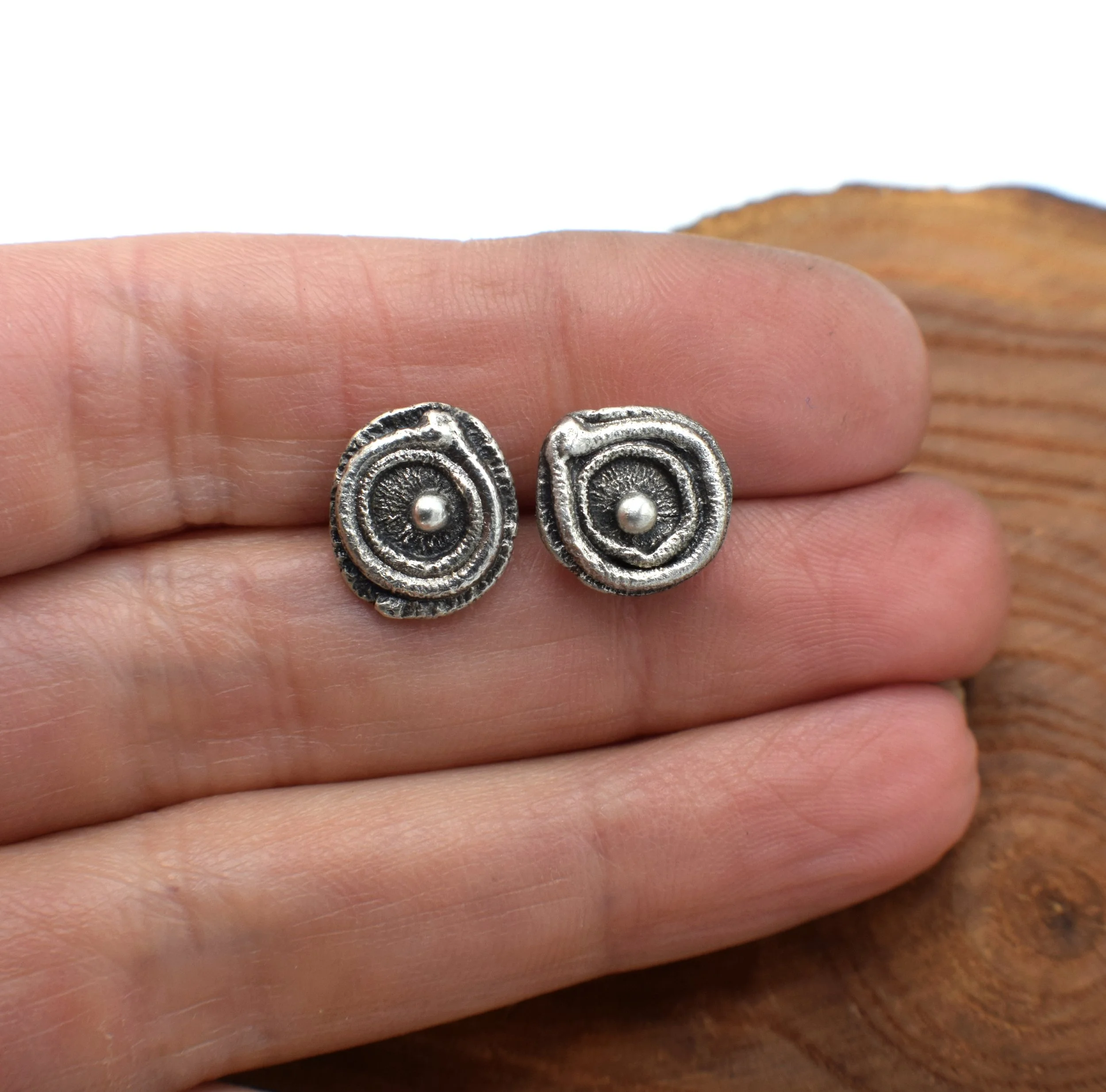 Lil_silver_ring_studs2.png