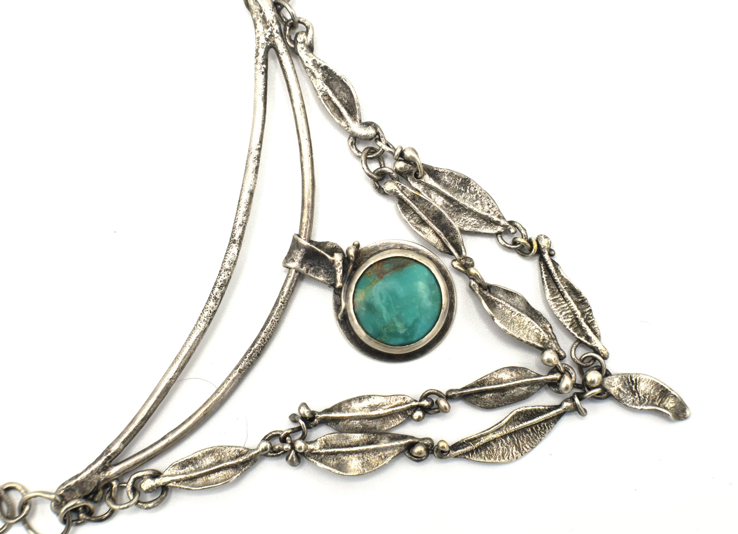 Kingman_Turquoise_statement_necklace_leaves2.JPG