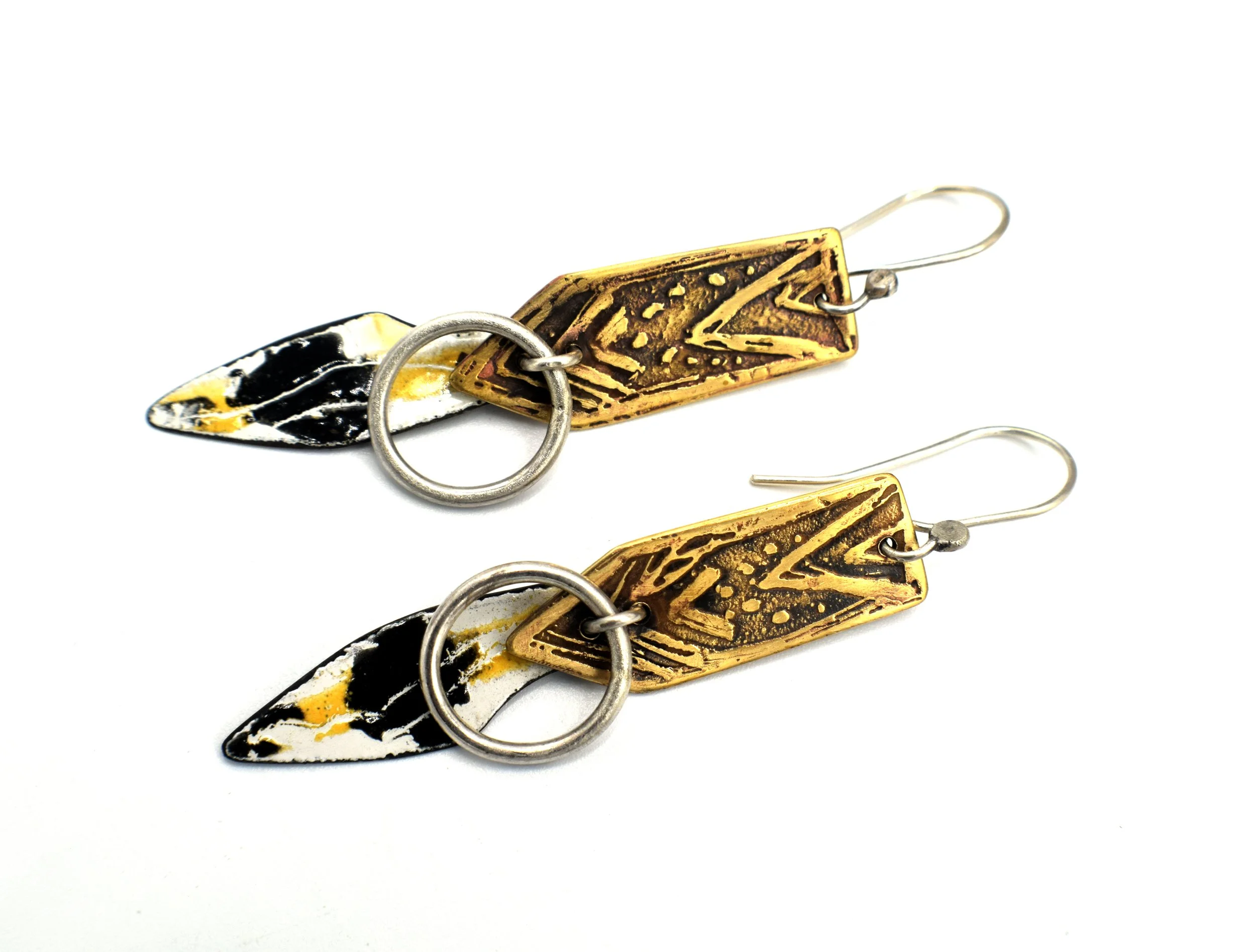 Black_&_Yellow_etch_brass_earrings2.JPG