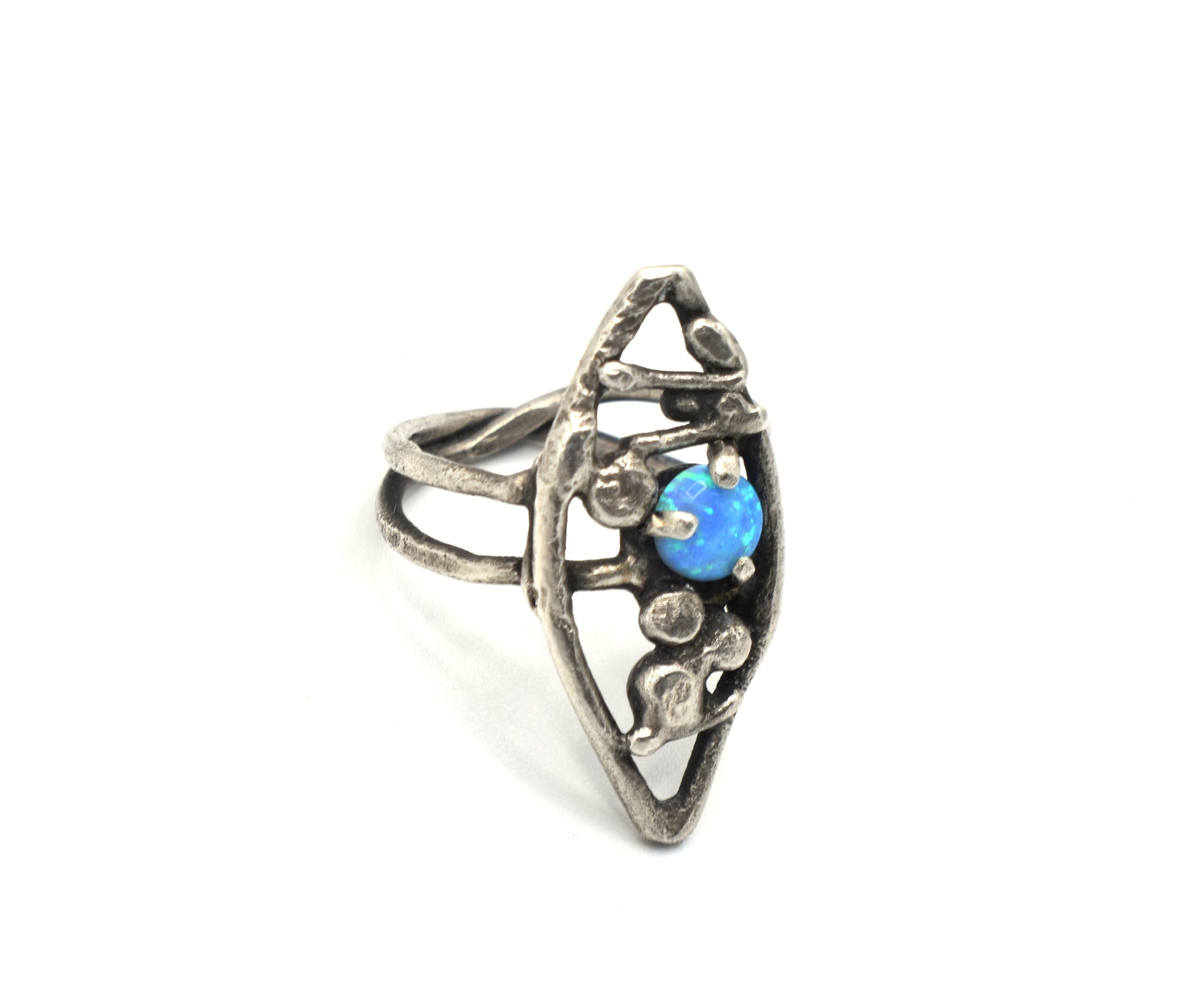 Blue_opal_Leaf_ring3.JPG